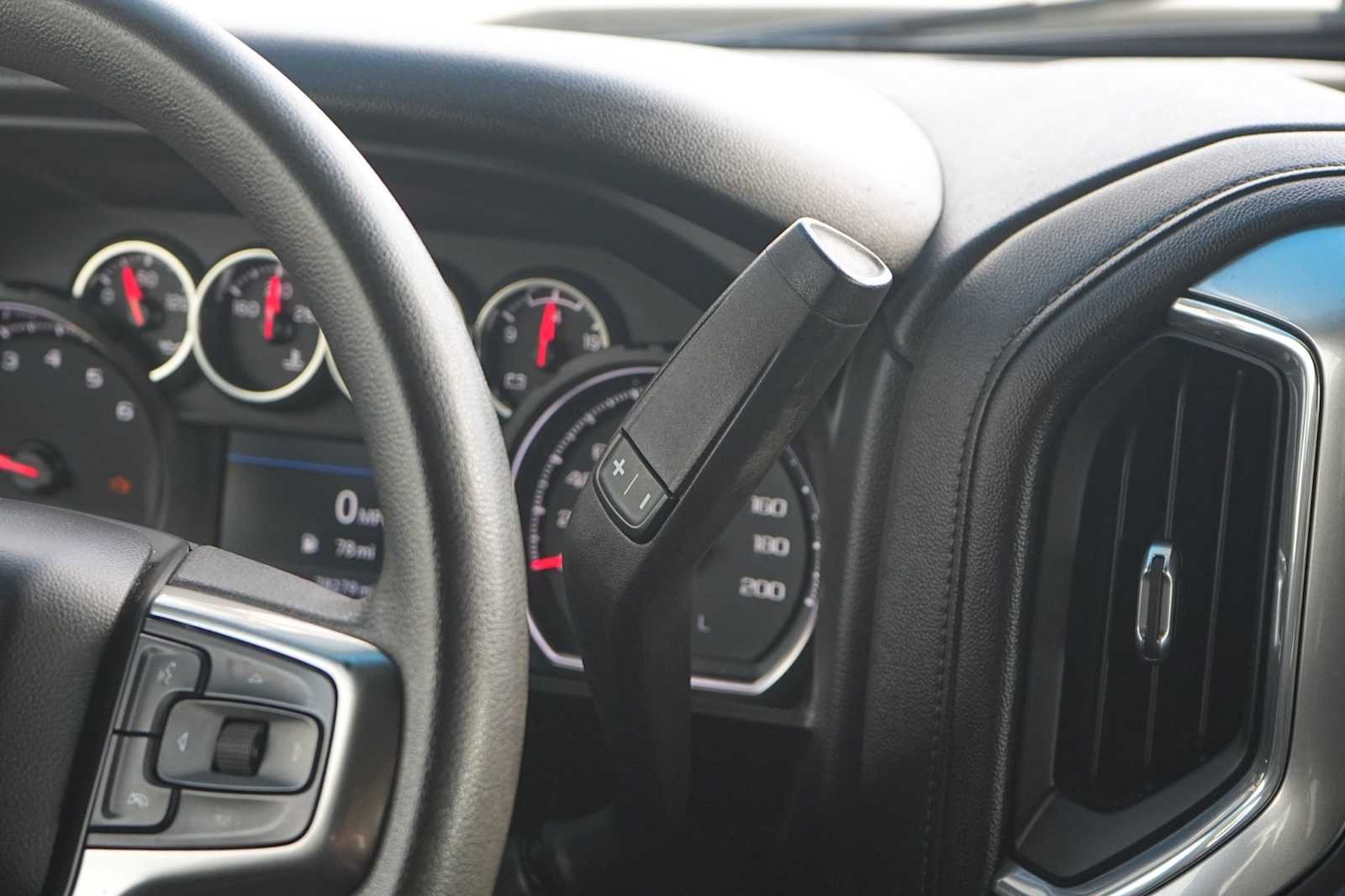 Thumbnail: 2020 Chevrolet Silverado 1500 - 20