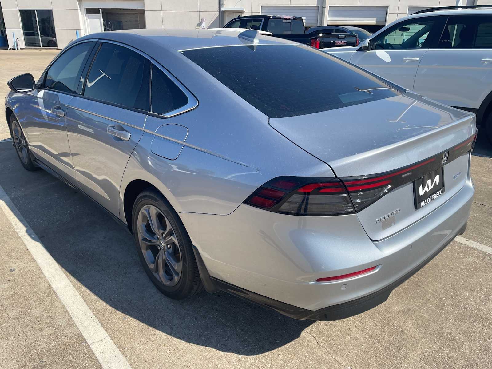 2023 Honda Accord Hybrid EX-L photo 2