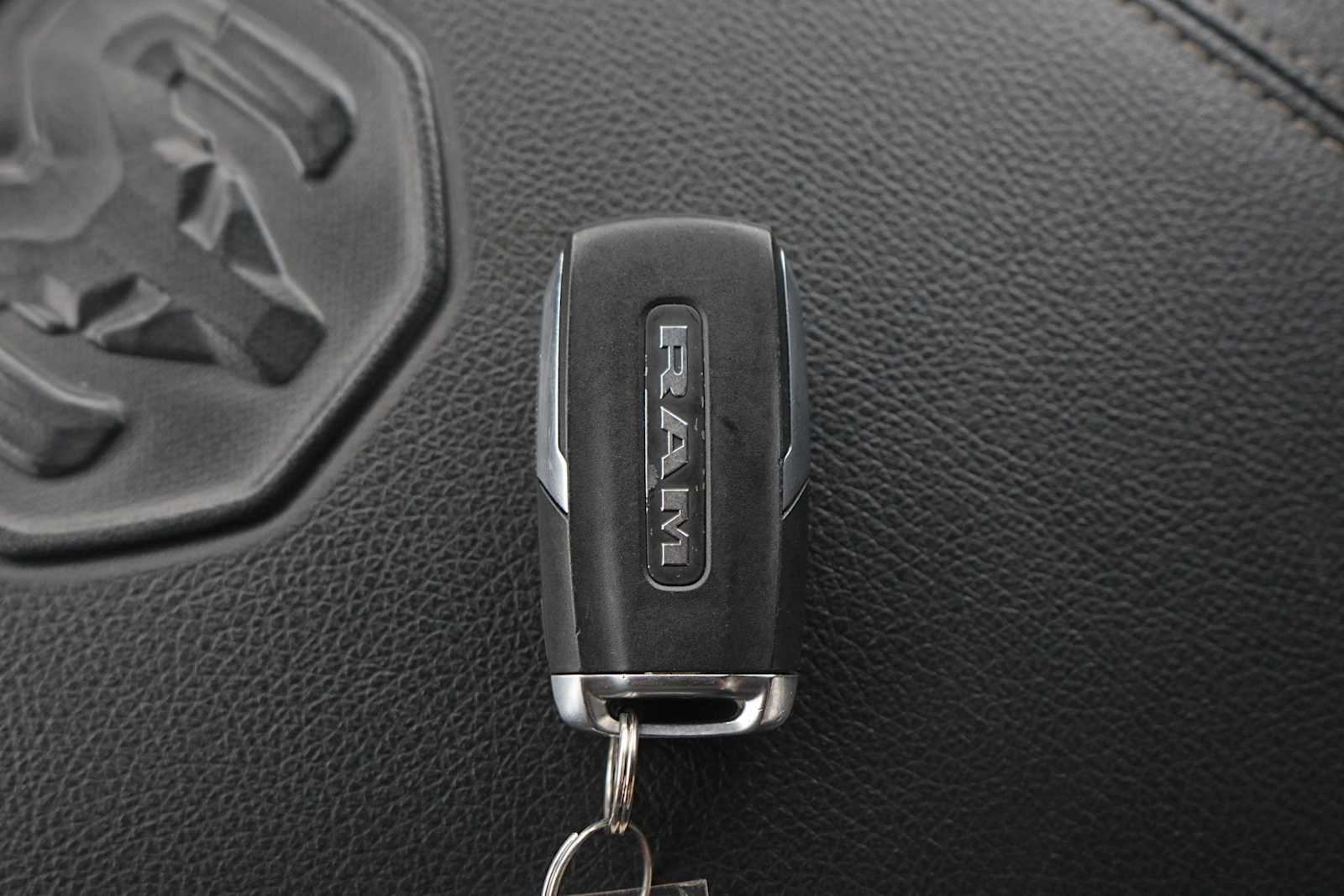 Thumbnail: 2025 RAM 1500 - 28