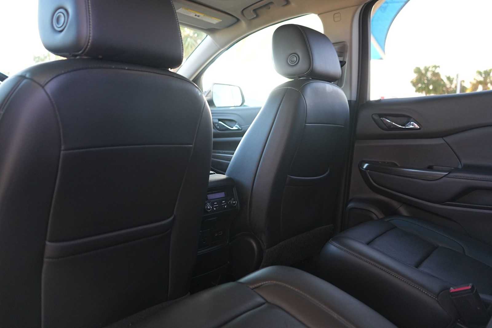 Thumbnail: 2021 GMC Acadia - 13