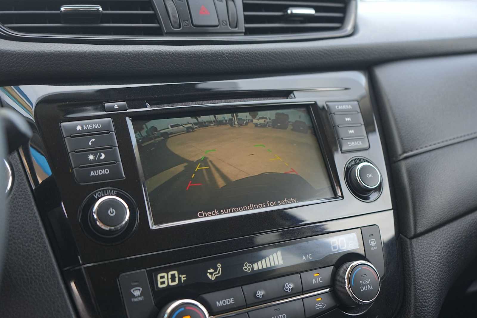 Thumbnail: 2020 Nissan Rogue - 23