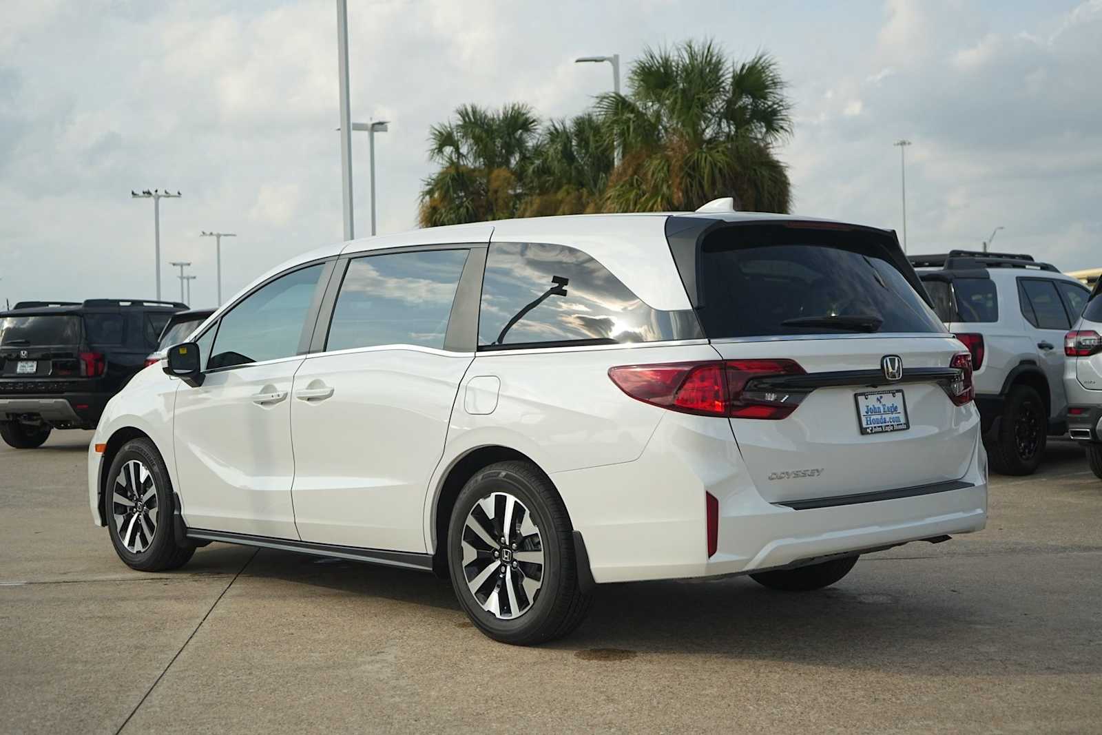 Thumbnail: 2026 Honda Odyssey - 4