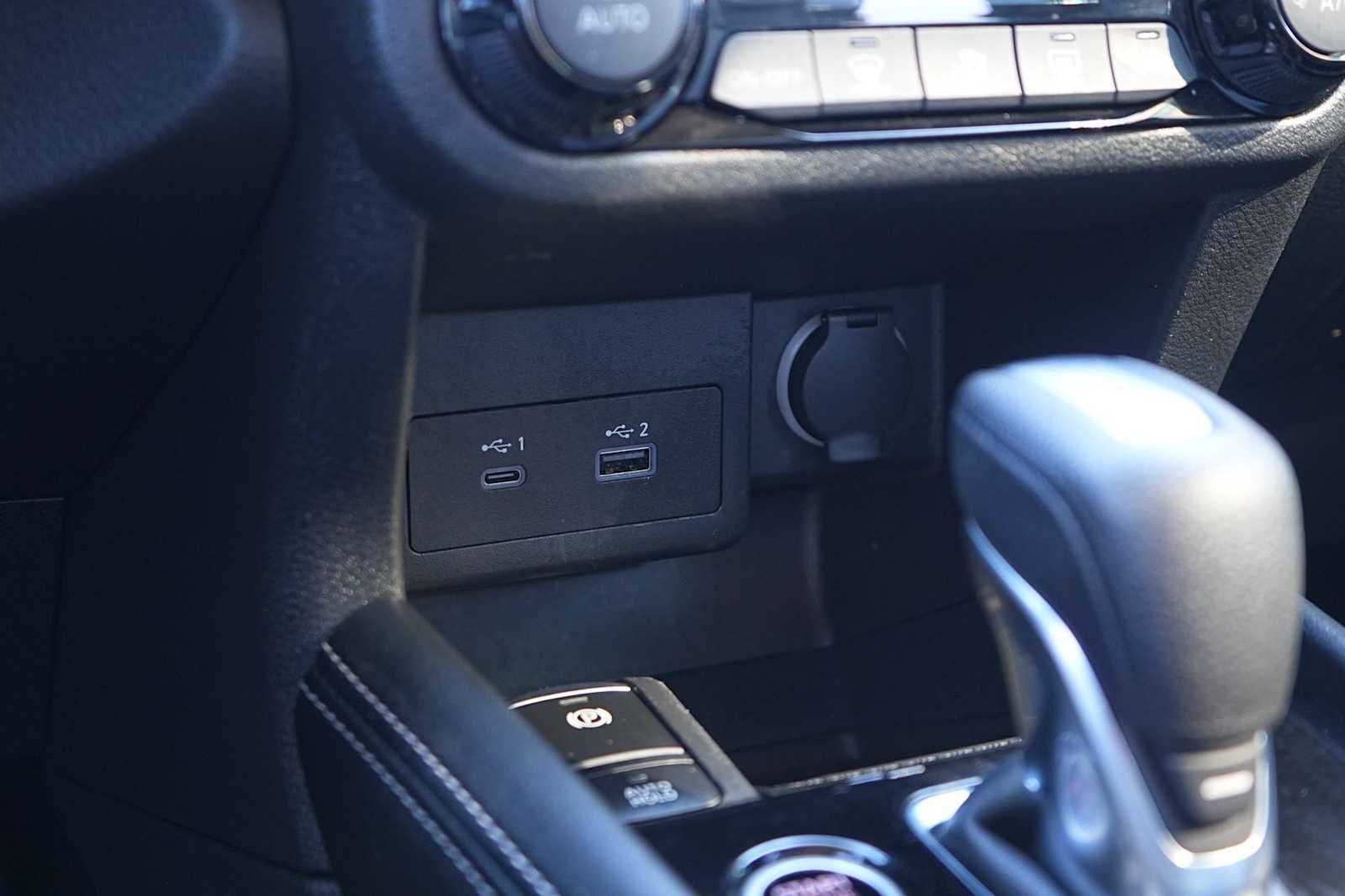 Thumbnail: 2023 Nissan Kicks - 23