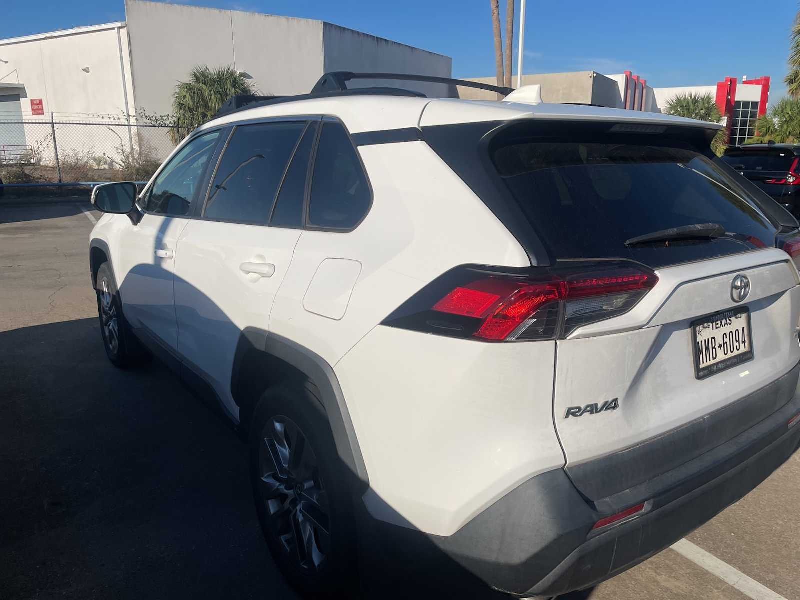 Thumbnail: 2019 Toyota RAV4 - 2