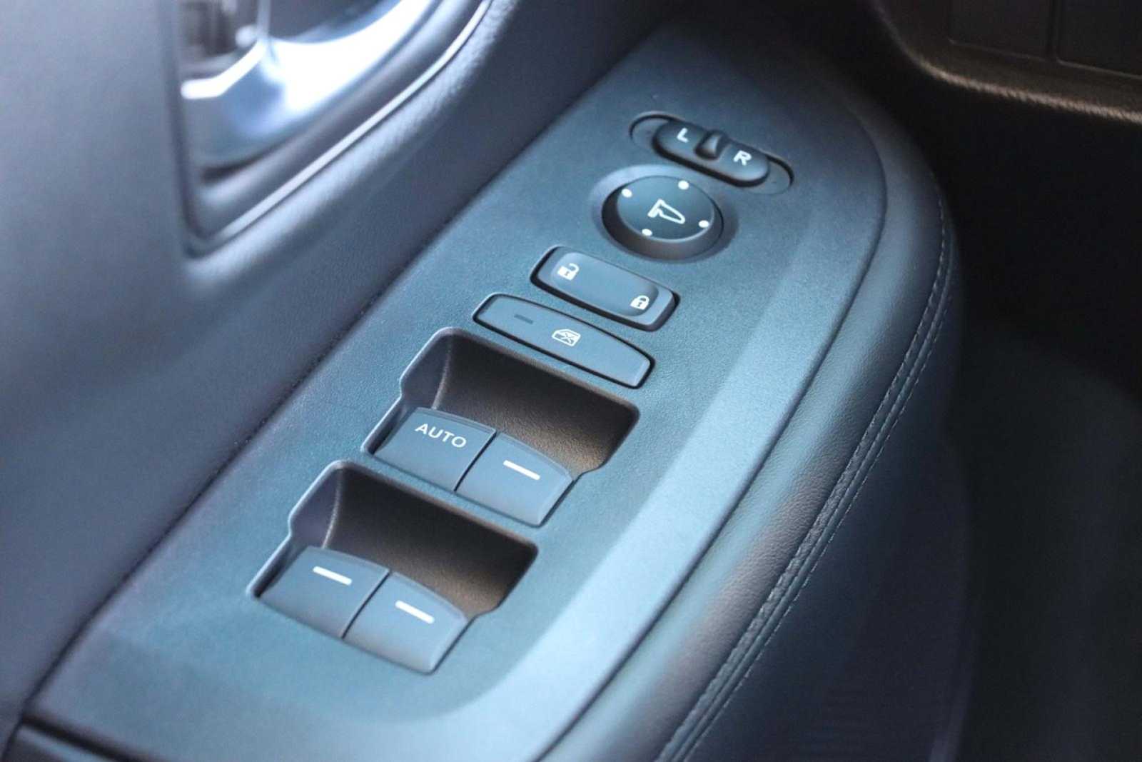 Thumbnail: 2025 Honda HR-V - 19