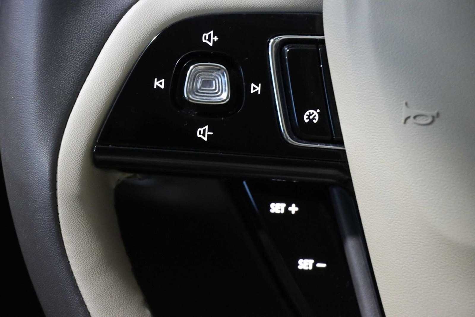 2022 Lincoln Corsair Standard 23