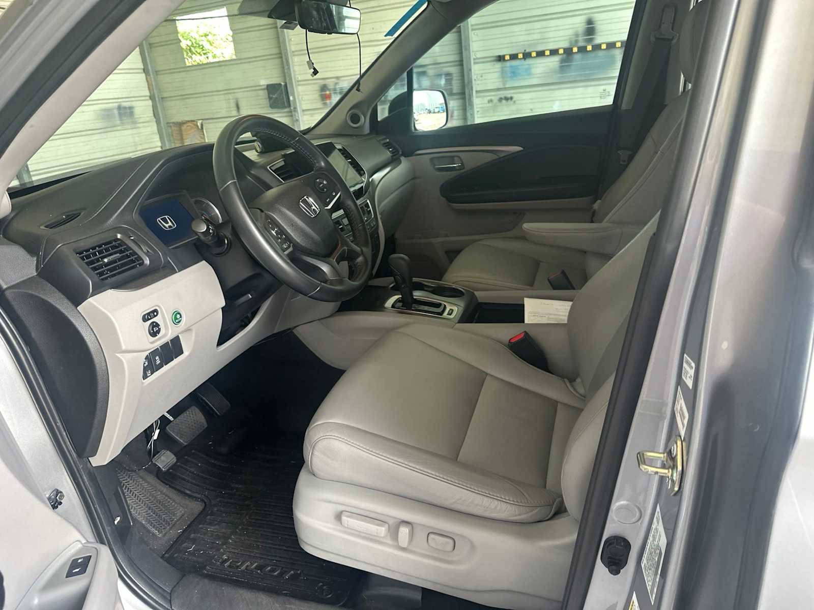 Thumbnail: 2020 Honda Pilot - 6