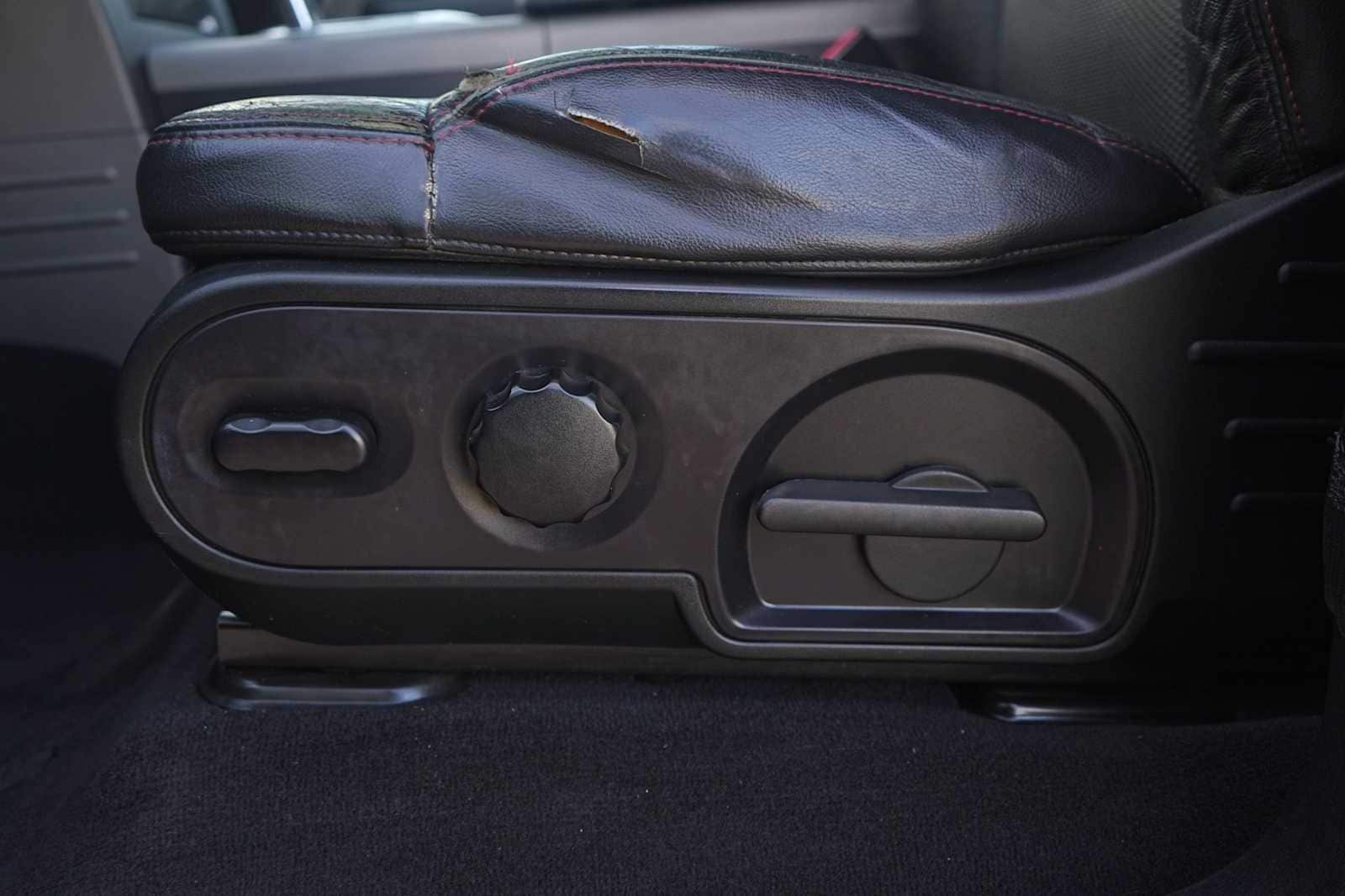 Thumbnail: 2008 Ford Econoline - 12