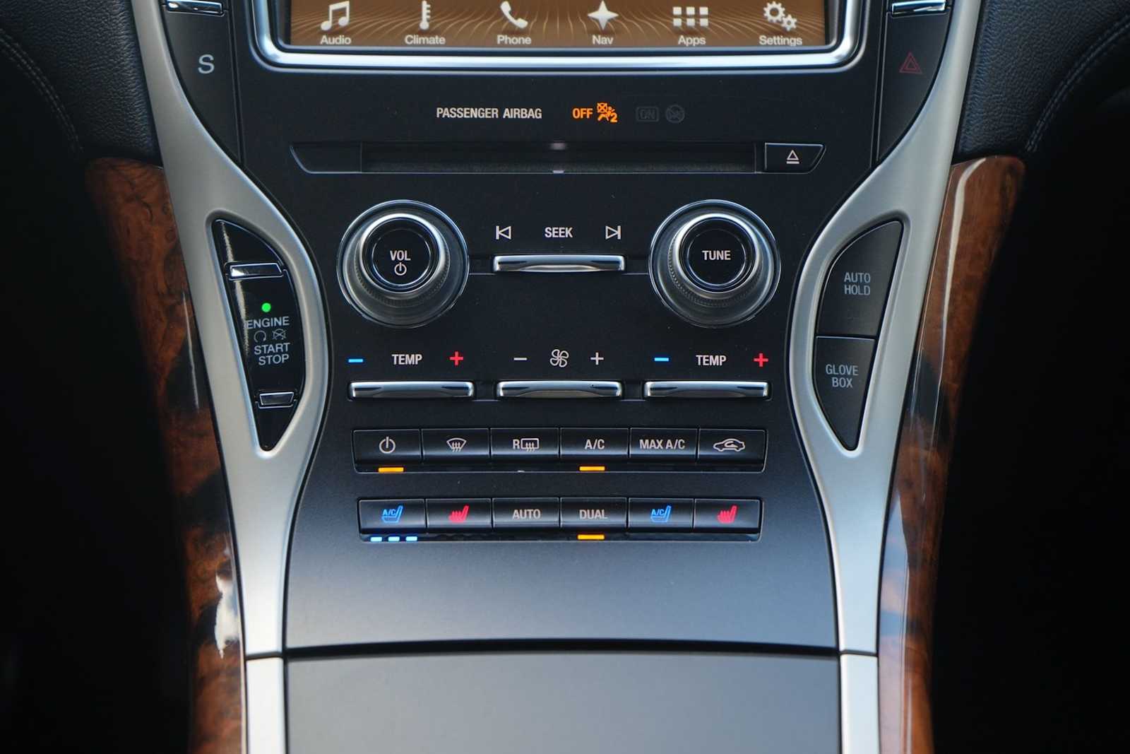 Thumbnail: 2018 Lincoln MKX - 22