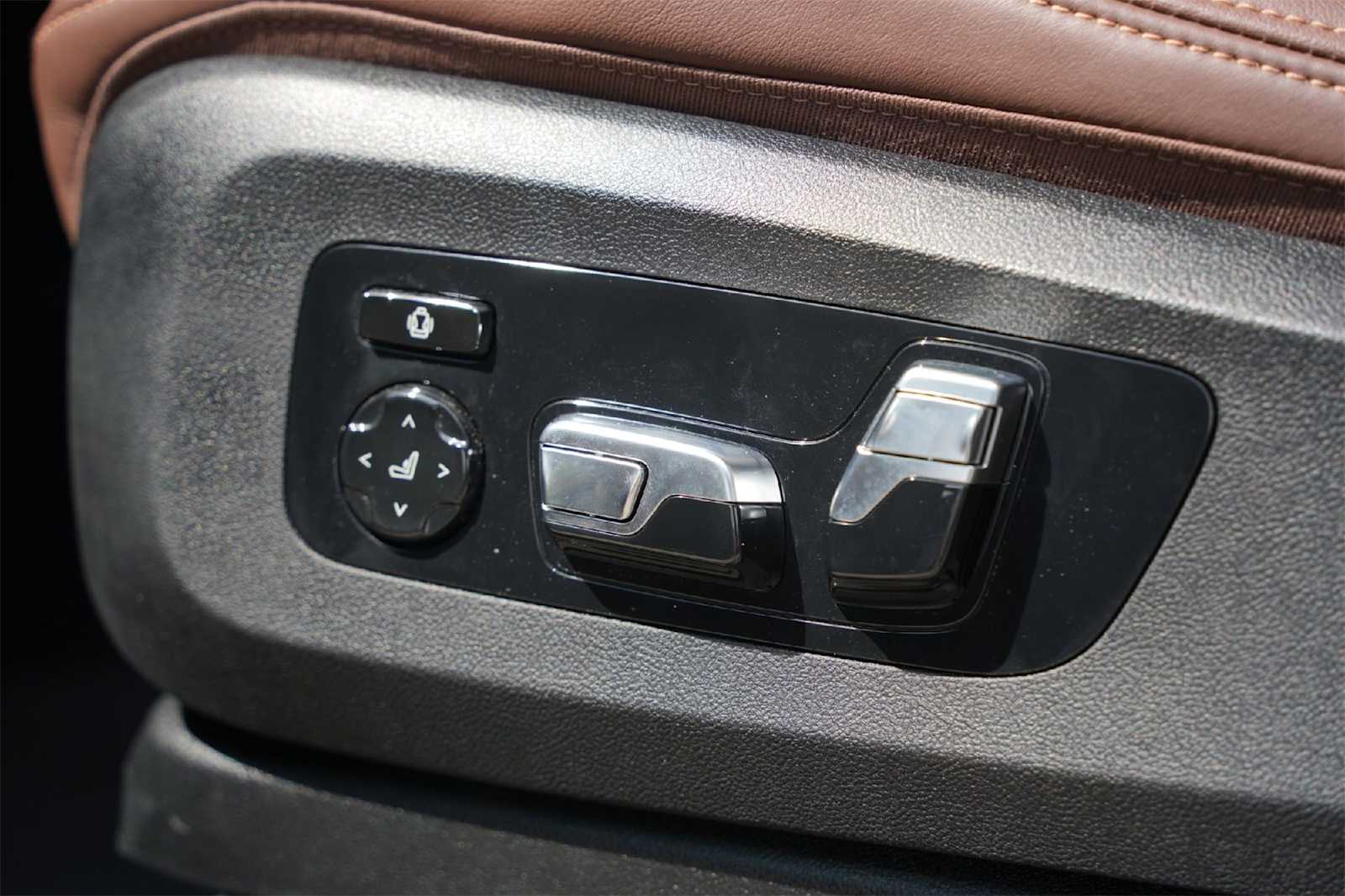 Thumbnail: 2025 BMW X5 - 20