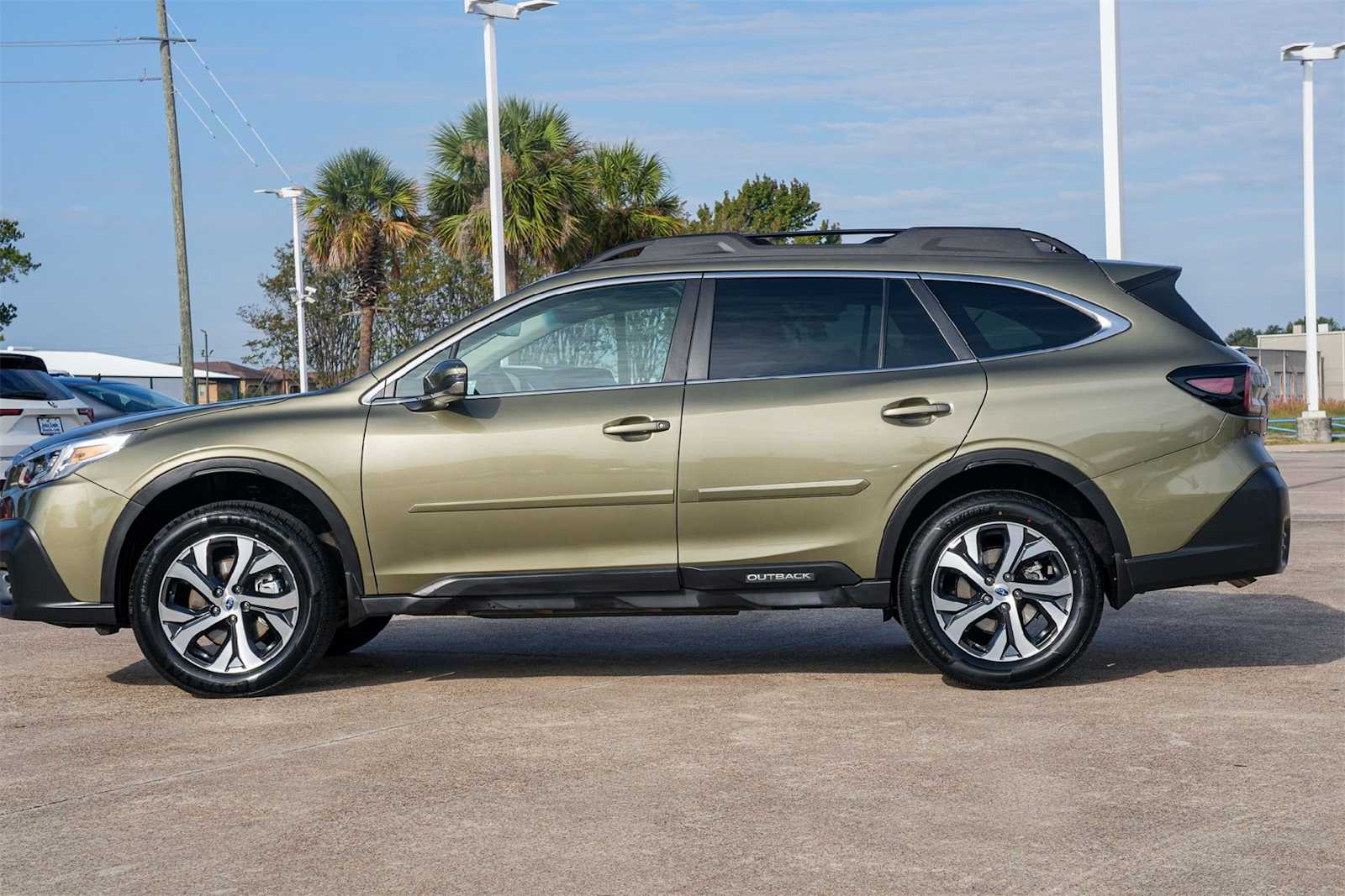 Thumbnail: 2022 Subaru Outback - 3