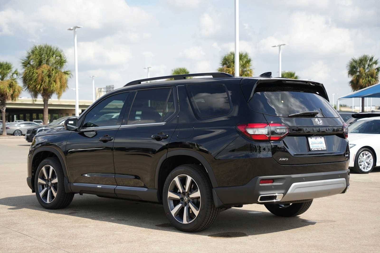2025 Honda Pilot Elite photo 4