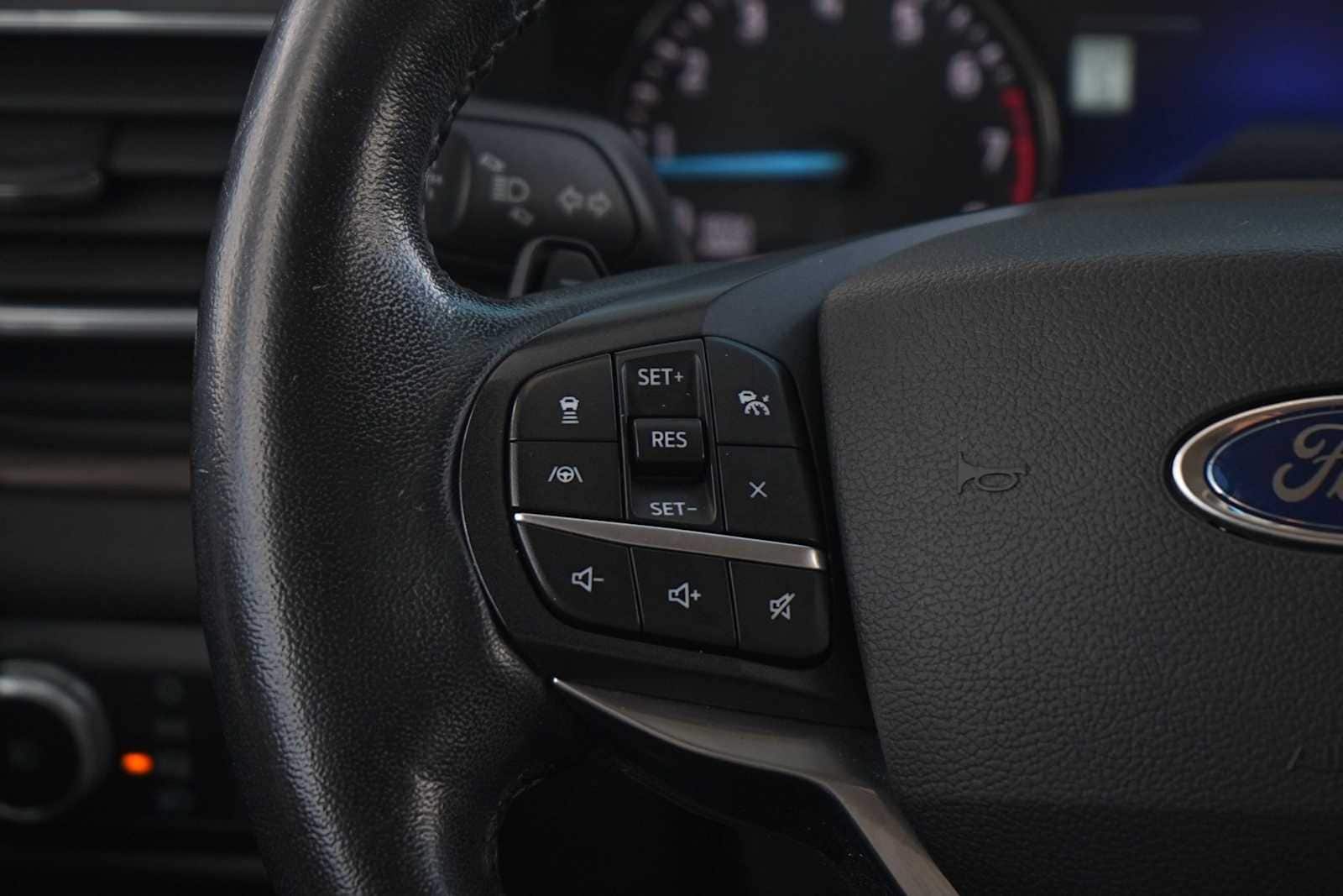 Thumbnail: 2020 Ford Explorer - 17