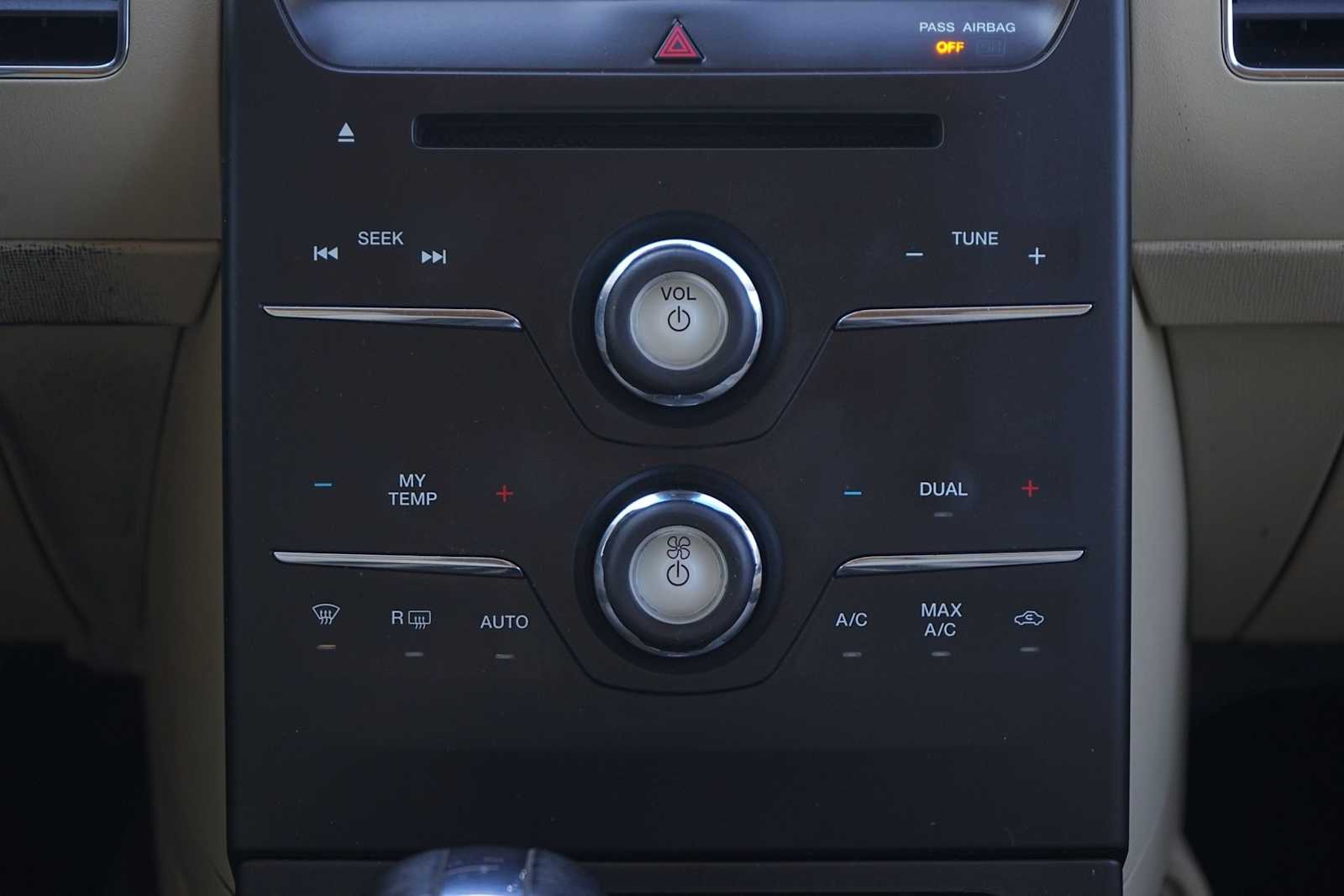 Thumbnail: 2018 Ford Flex - 23