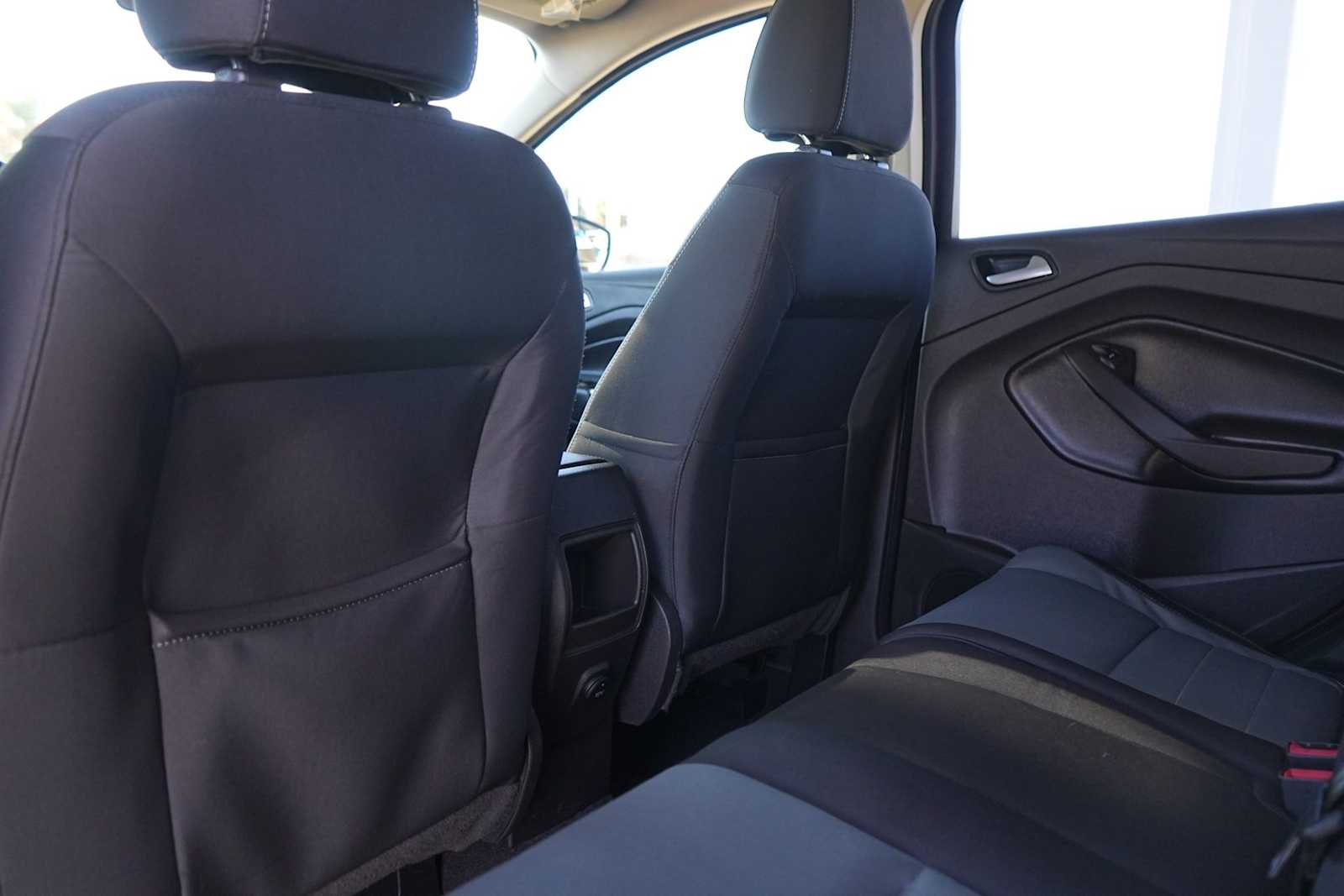 Thumbnail: 2015 Ford Escape - 13