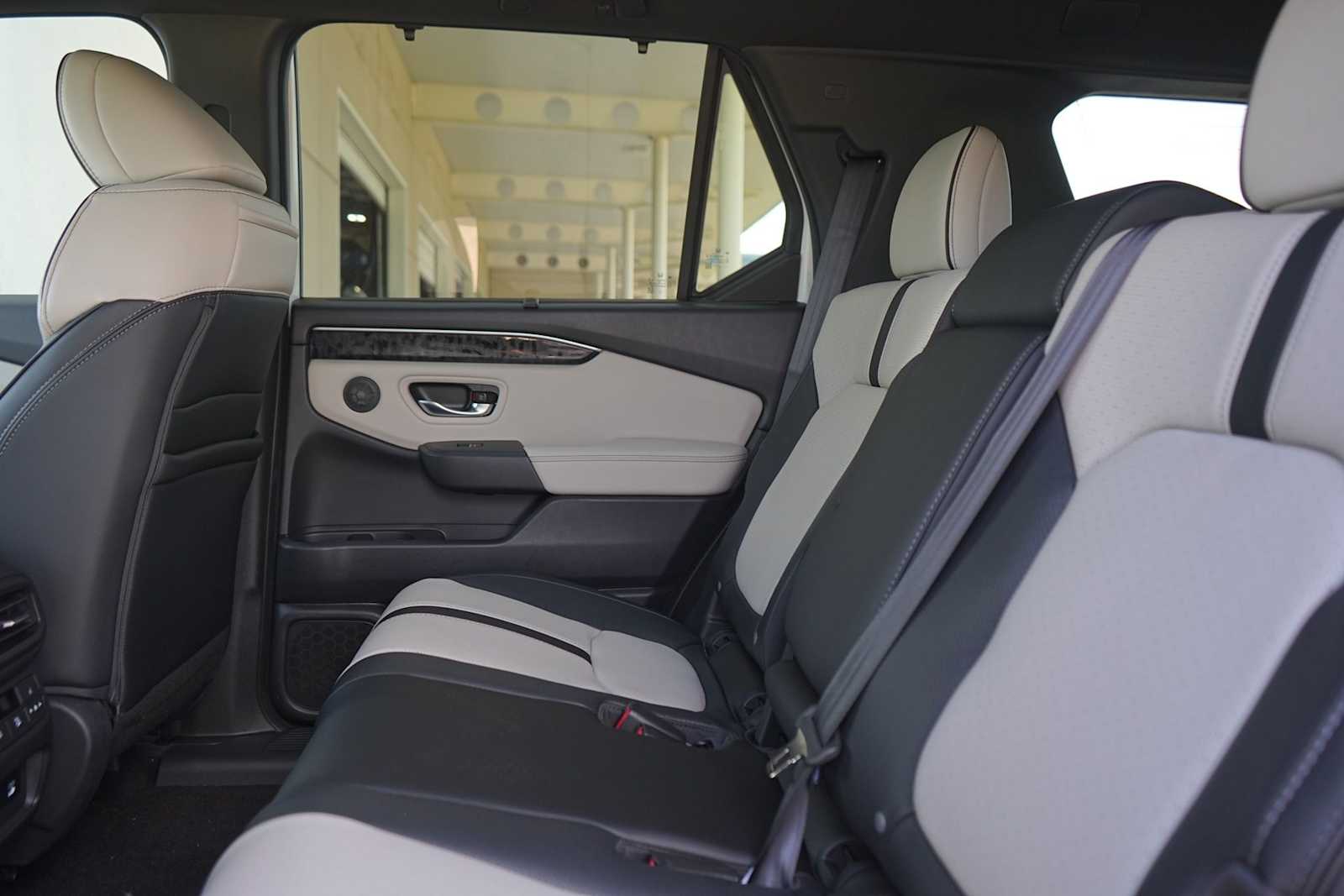 Thumbnail: 2026 Honda Passport - 13