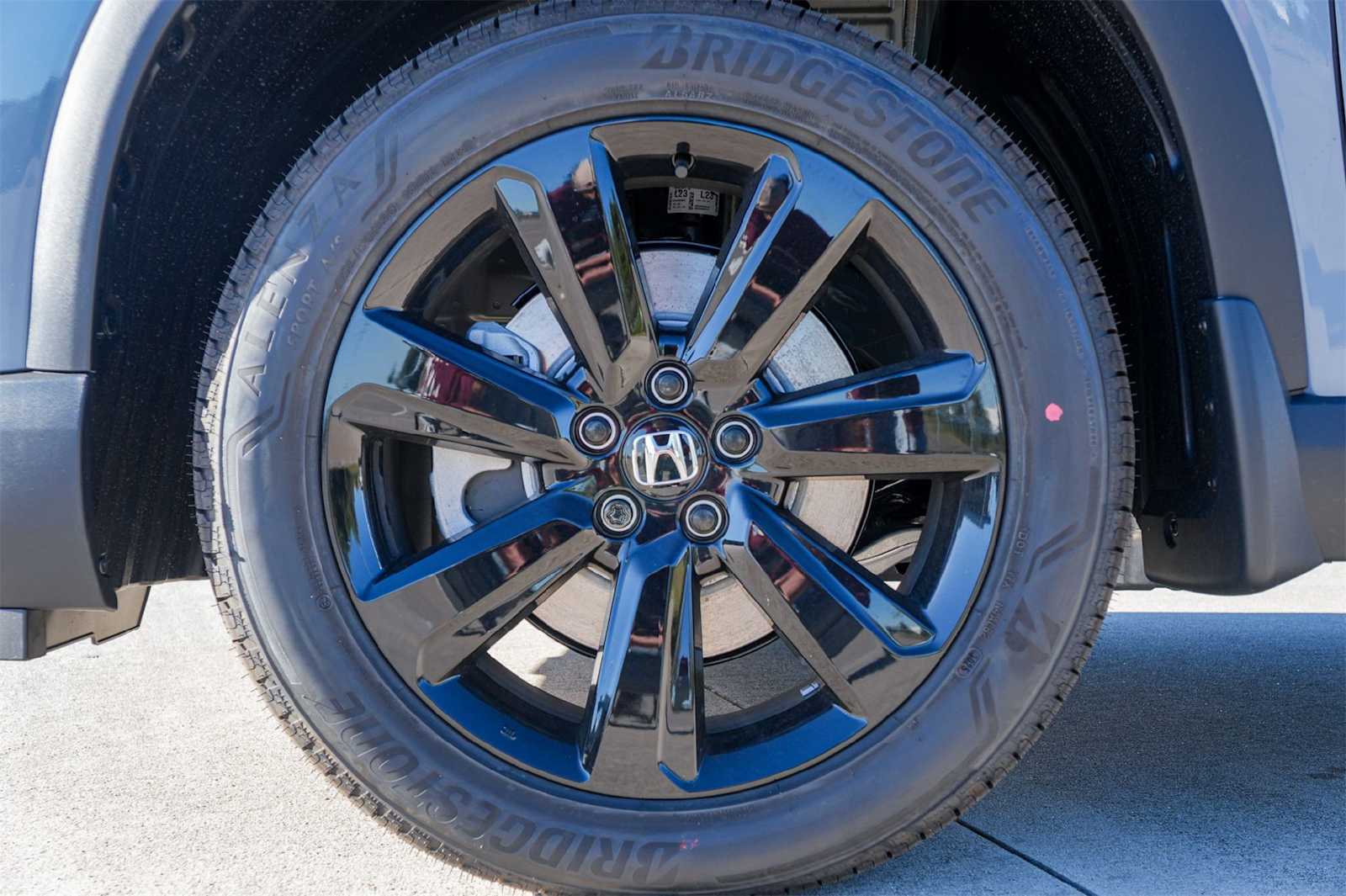 Thumbnail: 2025 Honda Pilot - 8