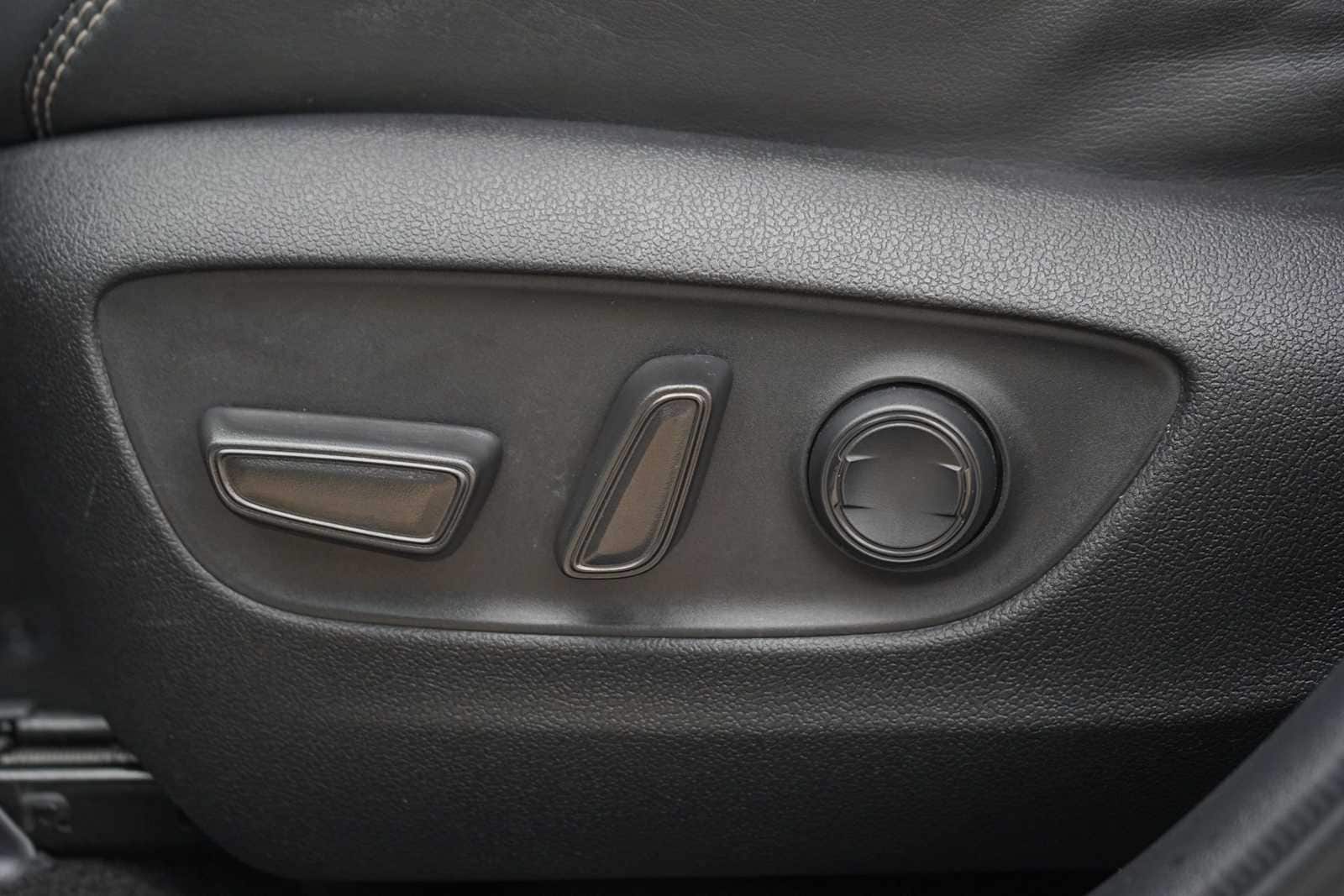 Thumbnail: 2024 Toyota RAV4 - 12