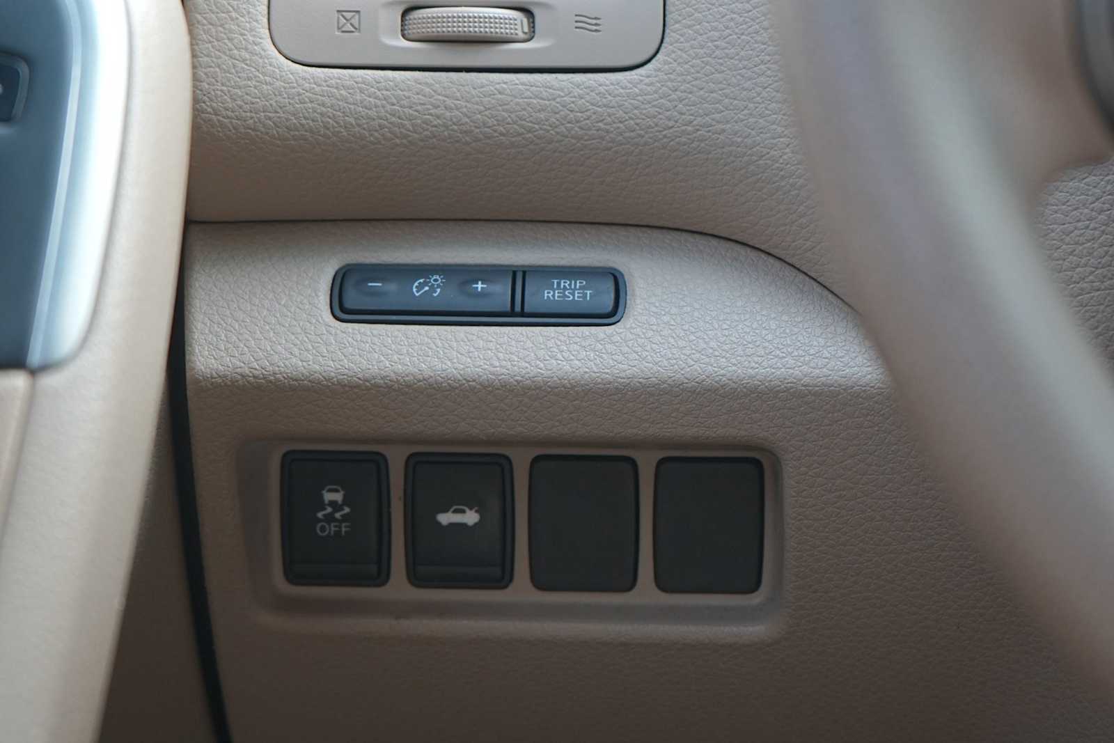 Thumbnail: 2015 Nissan Altima - 23