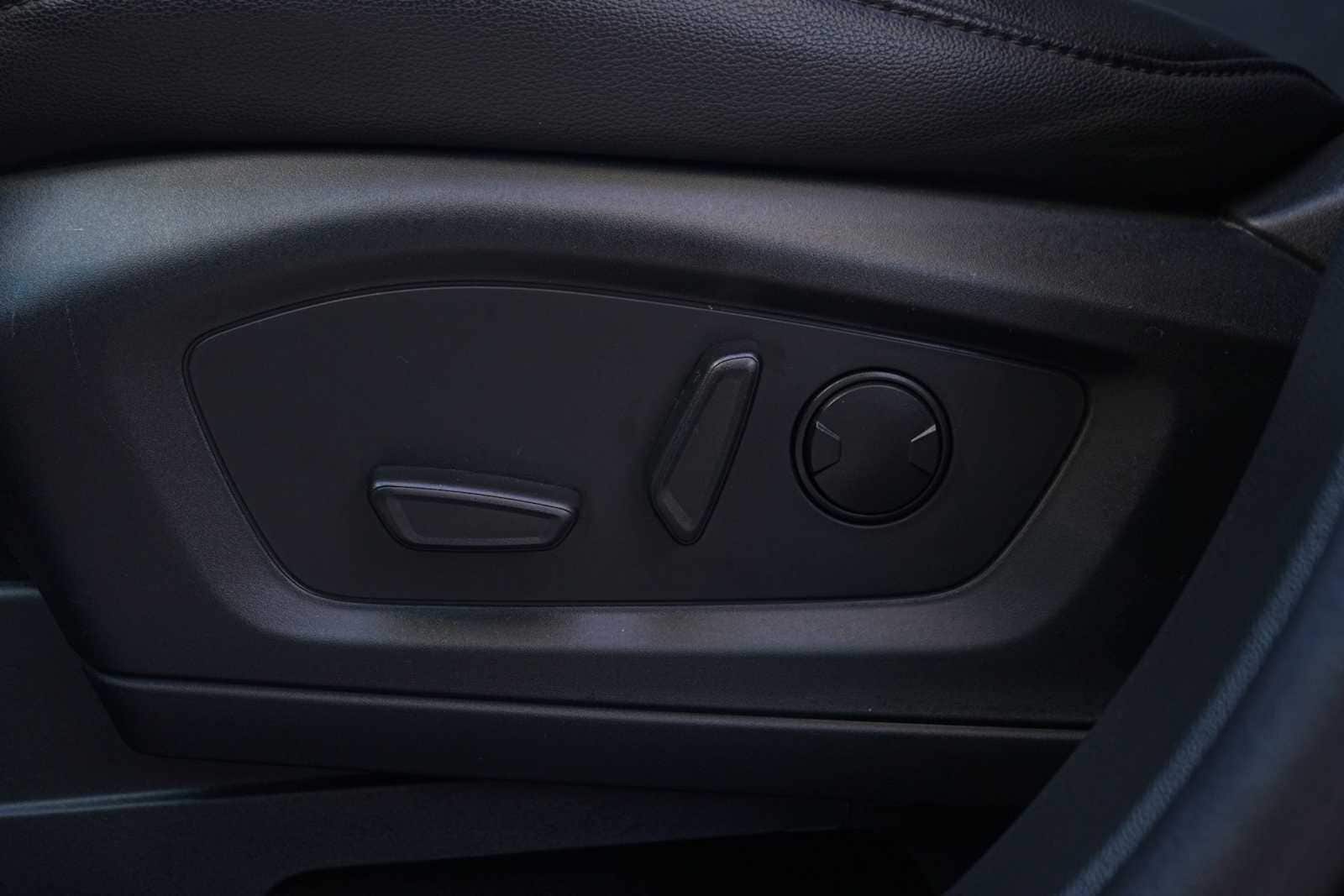 Thumbnail: 2024 Ford Explorer - 12