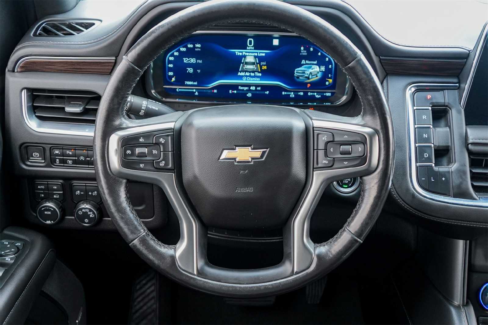 Thumbnail: 2022 Chevrolet Tahoe - 15