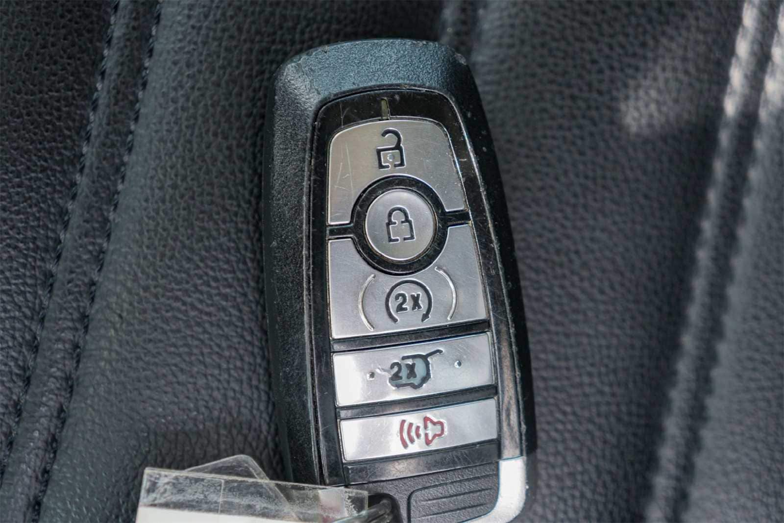 Thumbnail: 2022 Ford Edge - 20