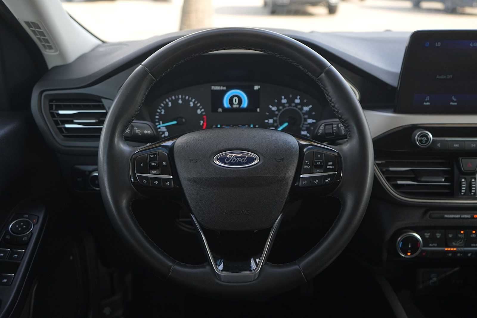 Thumbnail: 2022 Ford Escape - 16