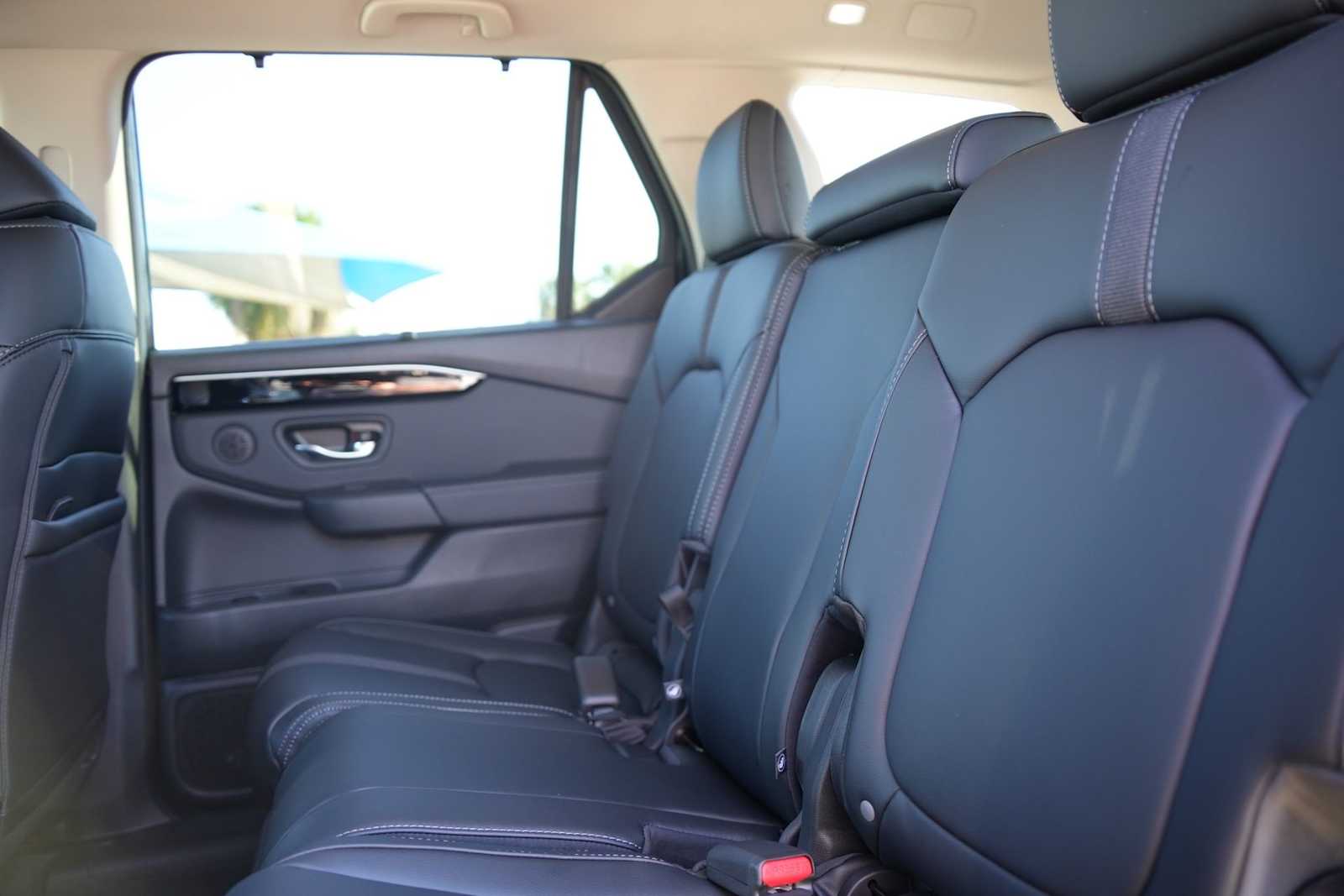 Thumbnail: 2025 Honda Pilot - 13