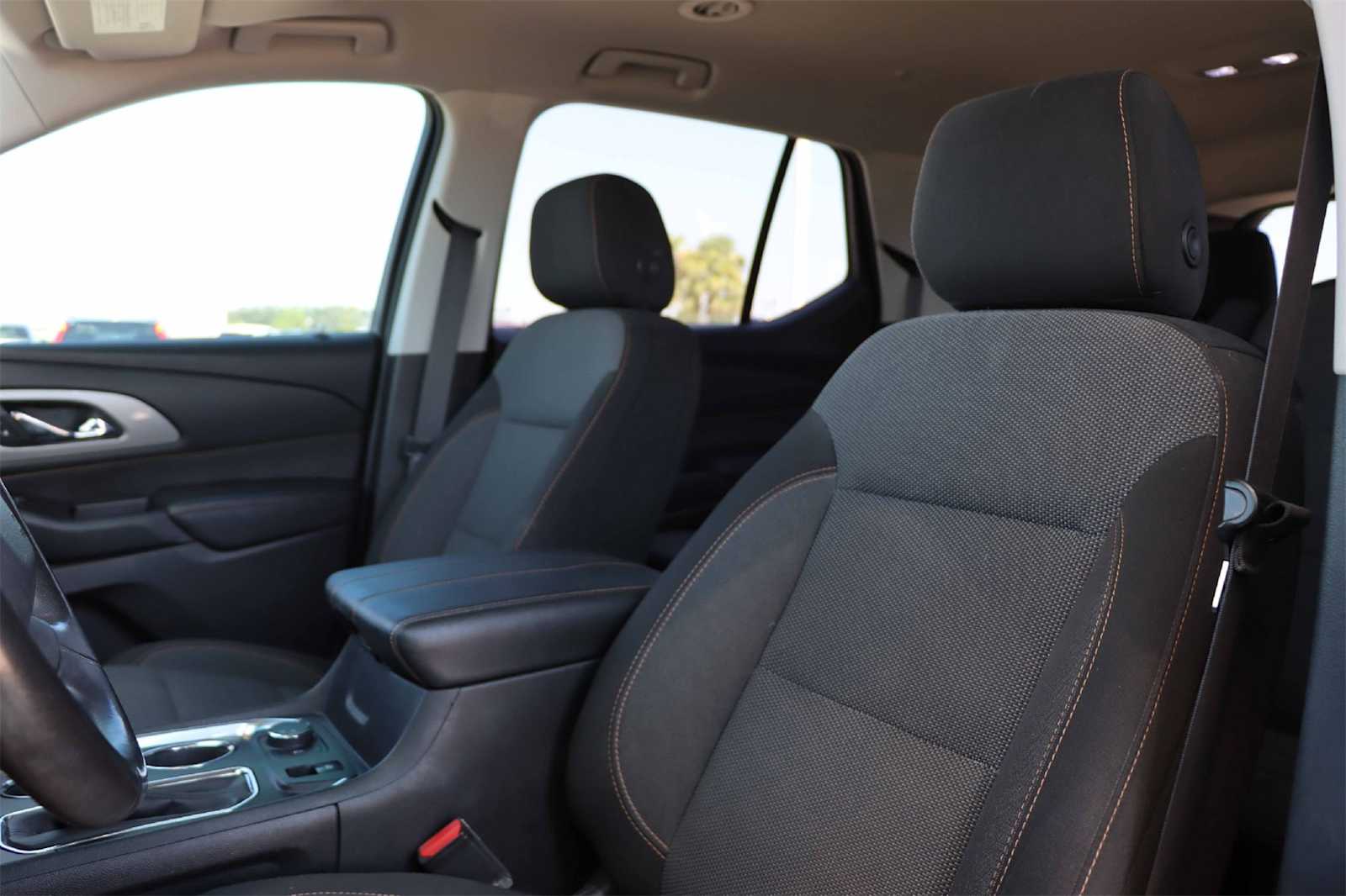 Thumbnail: 2019 Chevrolet Traverse - 10