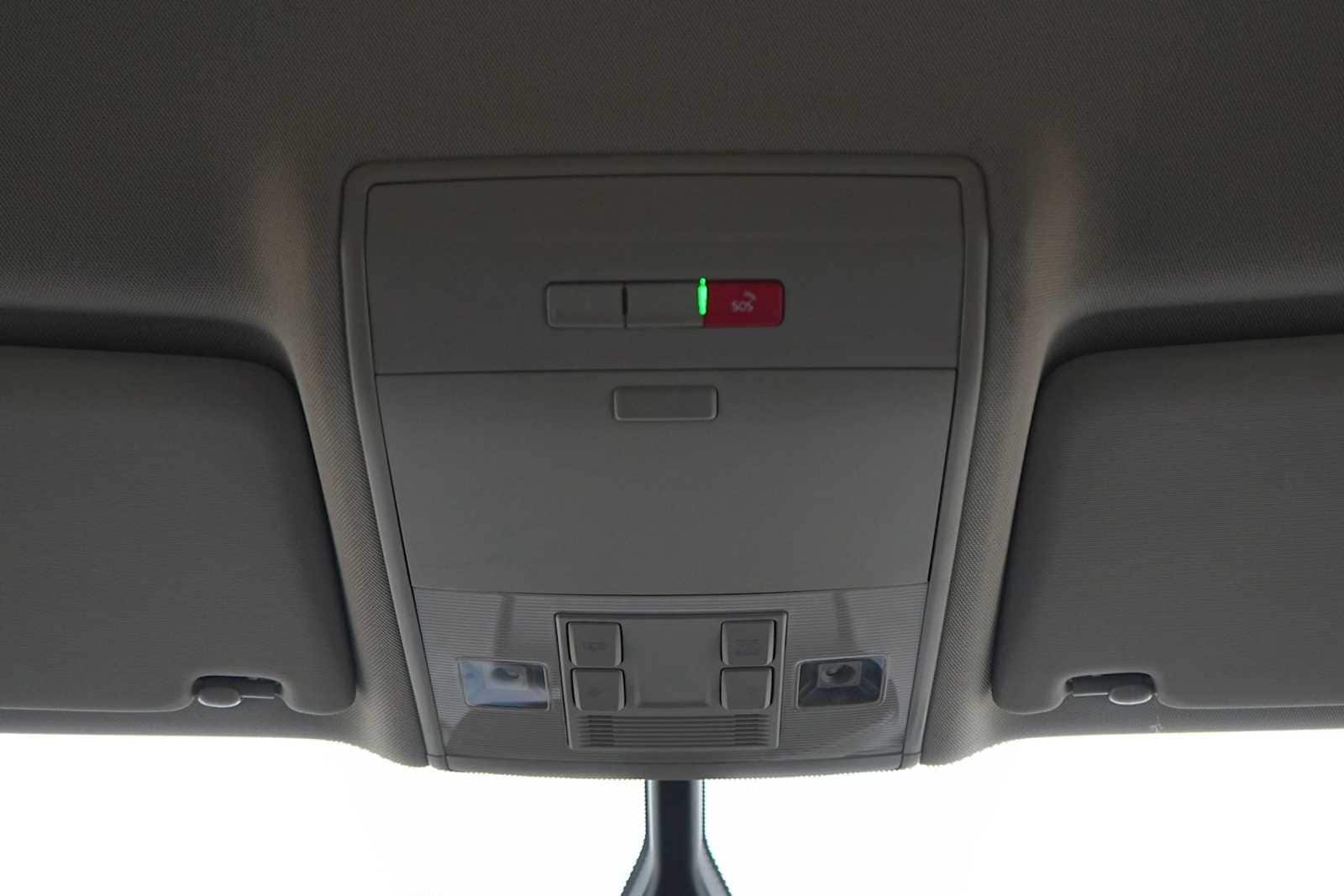 Thumbnail: 2023 Volkswagen Atlas - 24