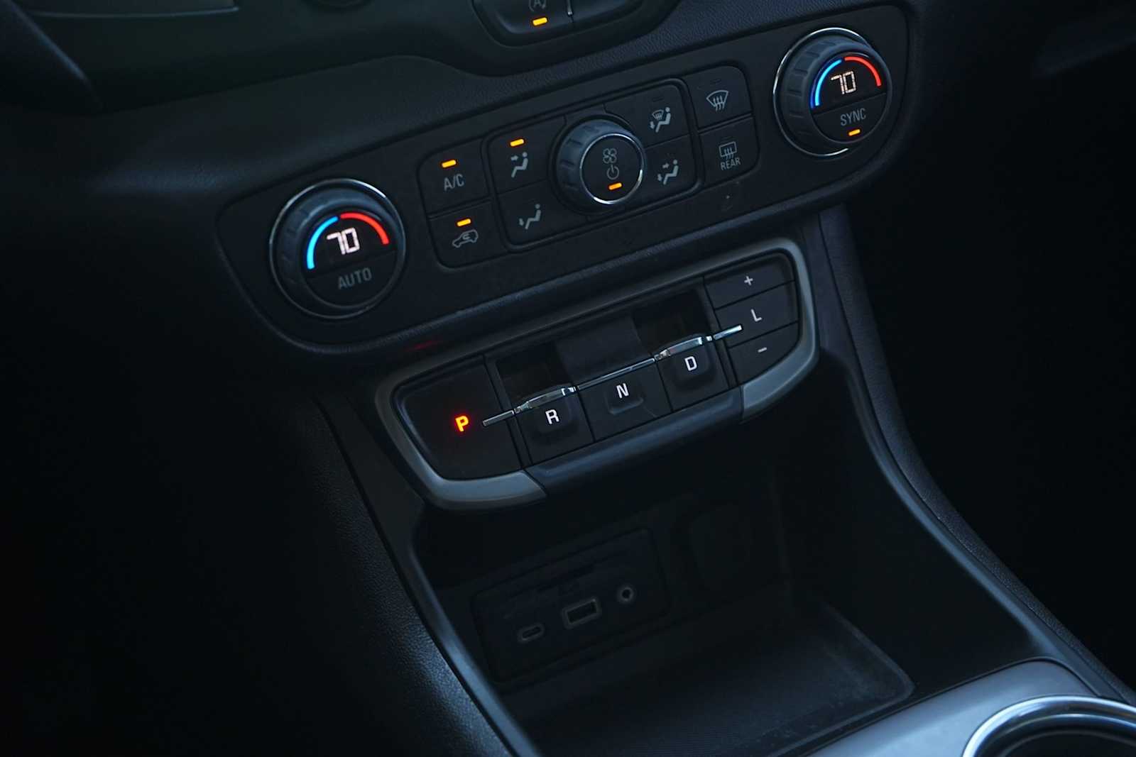 Thumbnail: 2022 GMC Terrain - 20