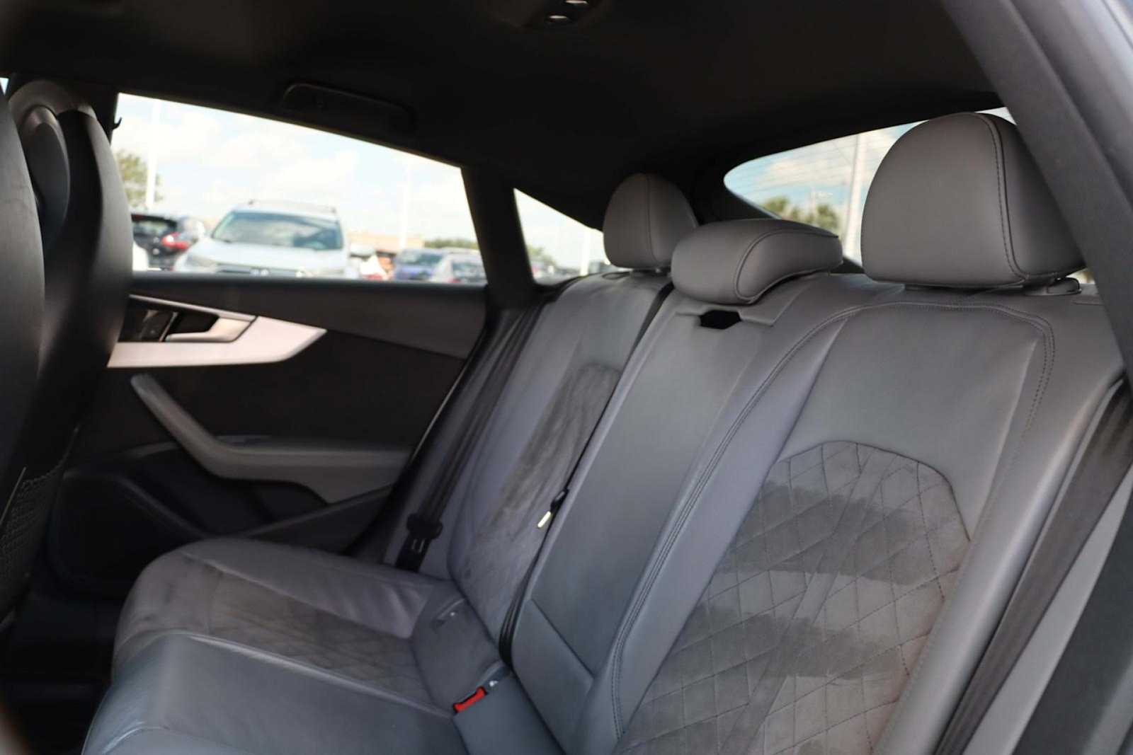 Thumbnail: 2020 Audi S5 - 15