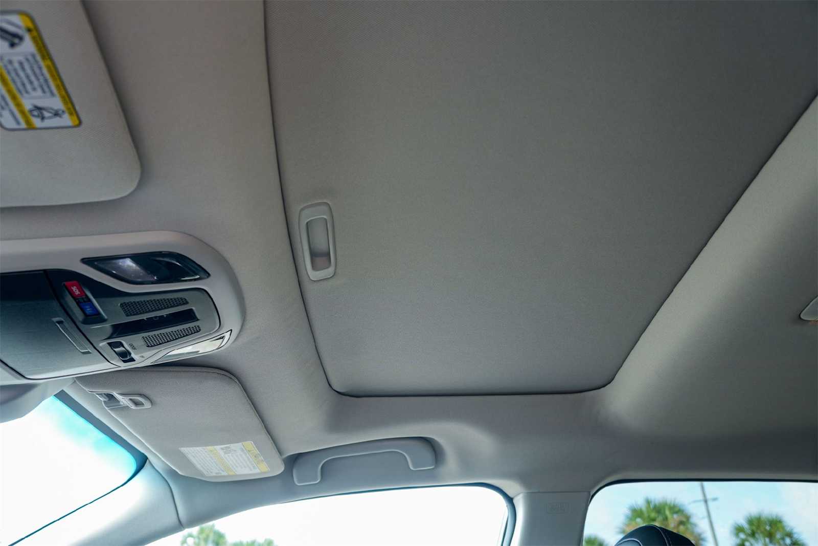 Thumbnail: 2022 Subaru Outback - 22