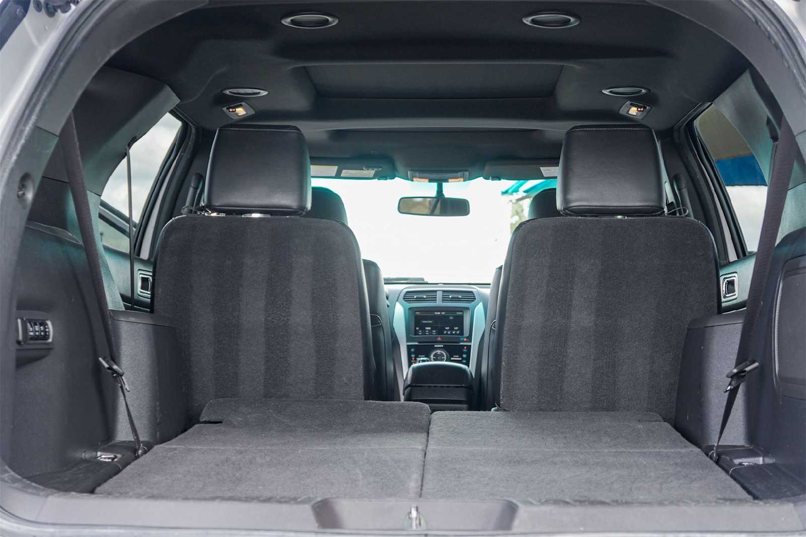 Thumbnail: 2012 Ford Explorer - 19