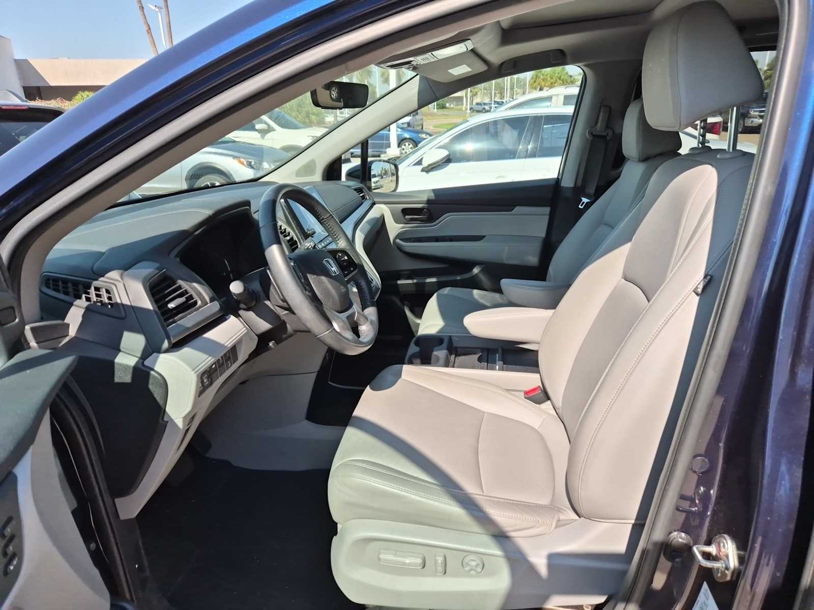Thumbnail: 2019 Honda Odyssey - 6