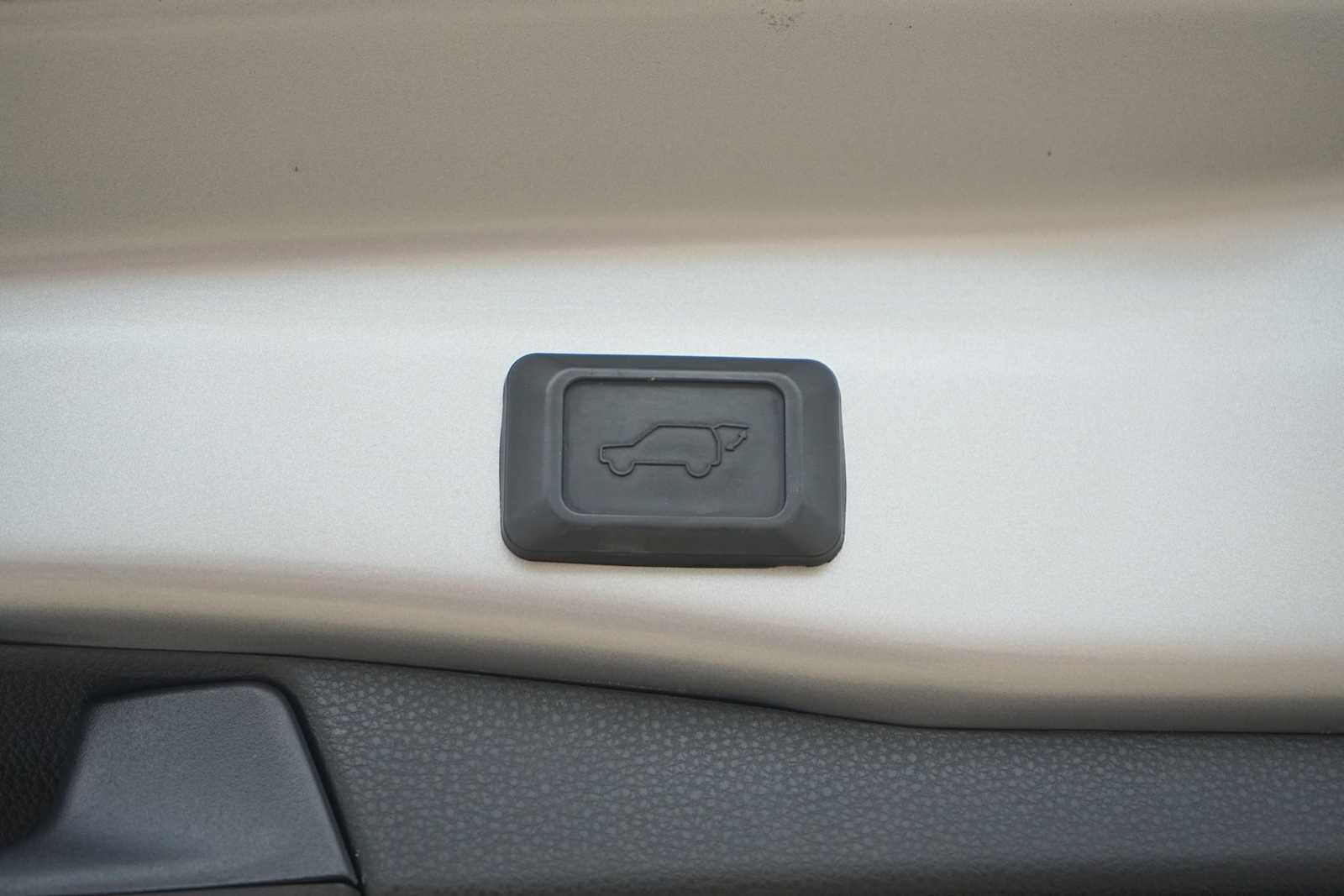 Thumbnail: 2024 Toyota RAV4 - 26