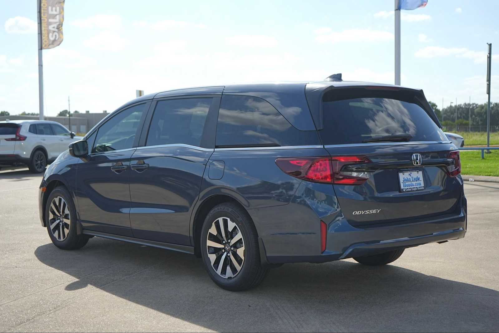 Thumbnail: 2026 Honda Odyssey - 3