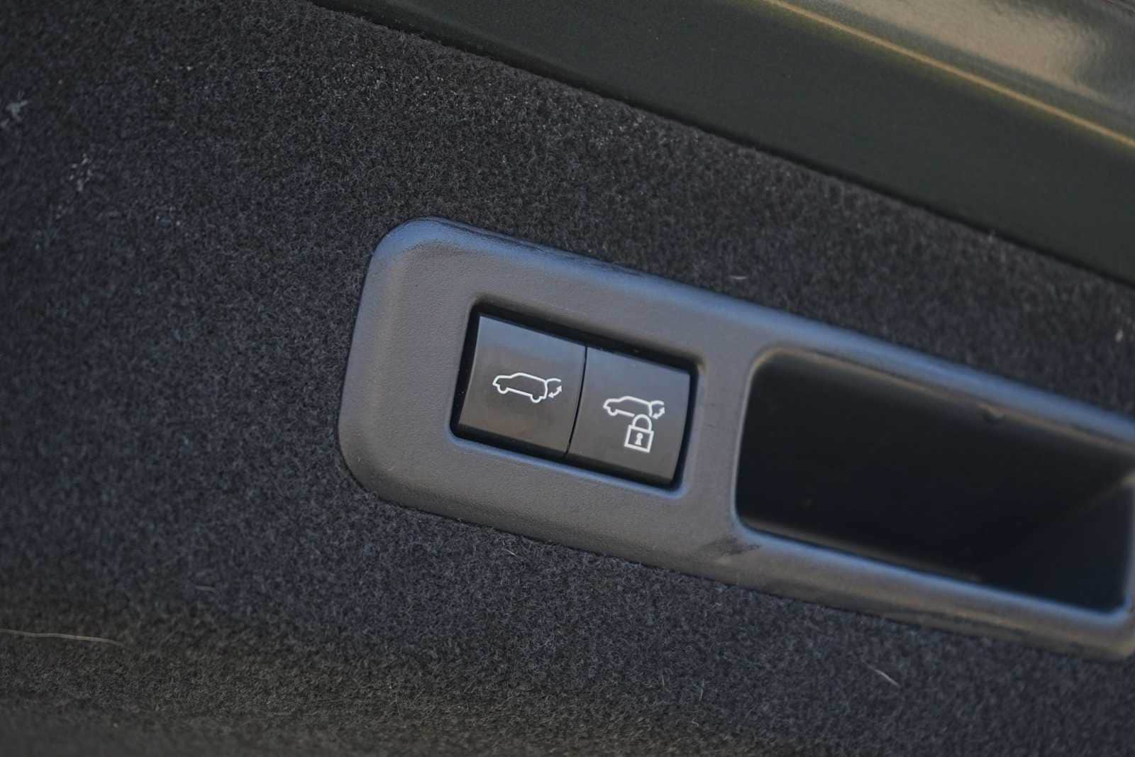 Thumbnail: 2022 Lexus RX - 26