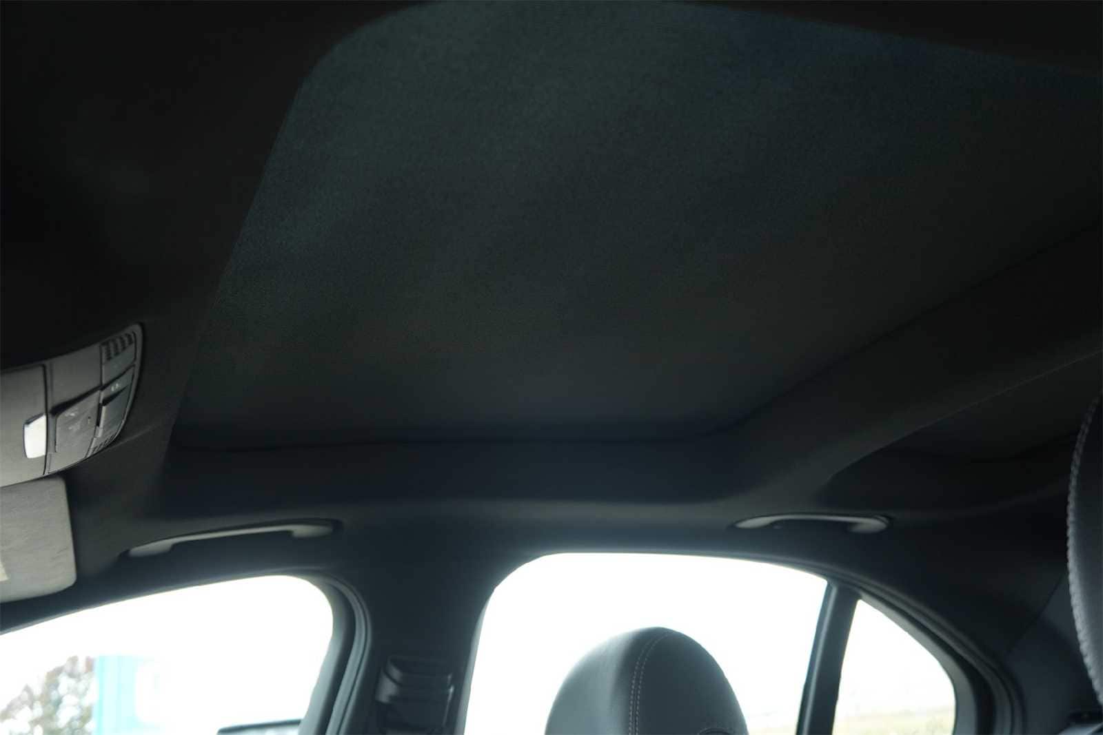 Thumbnail: 2015 Mercedes-Benz C-Class - 22