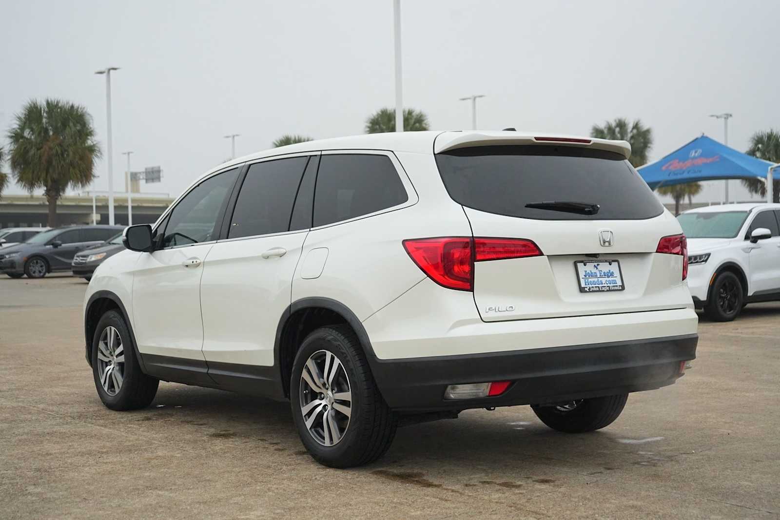 Thumbnail: 2018 Honda Pilot - 4