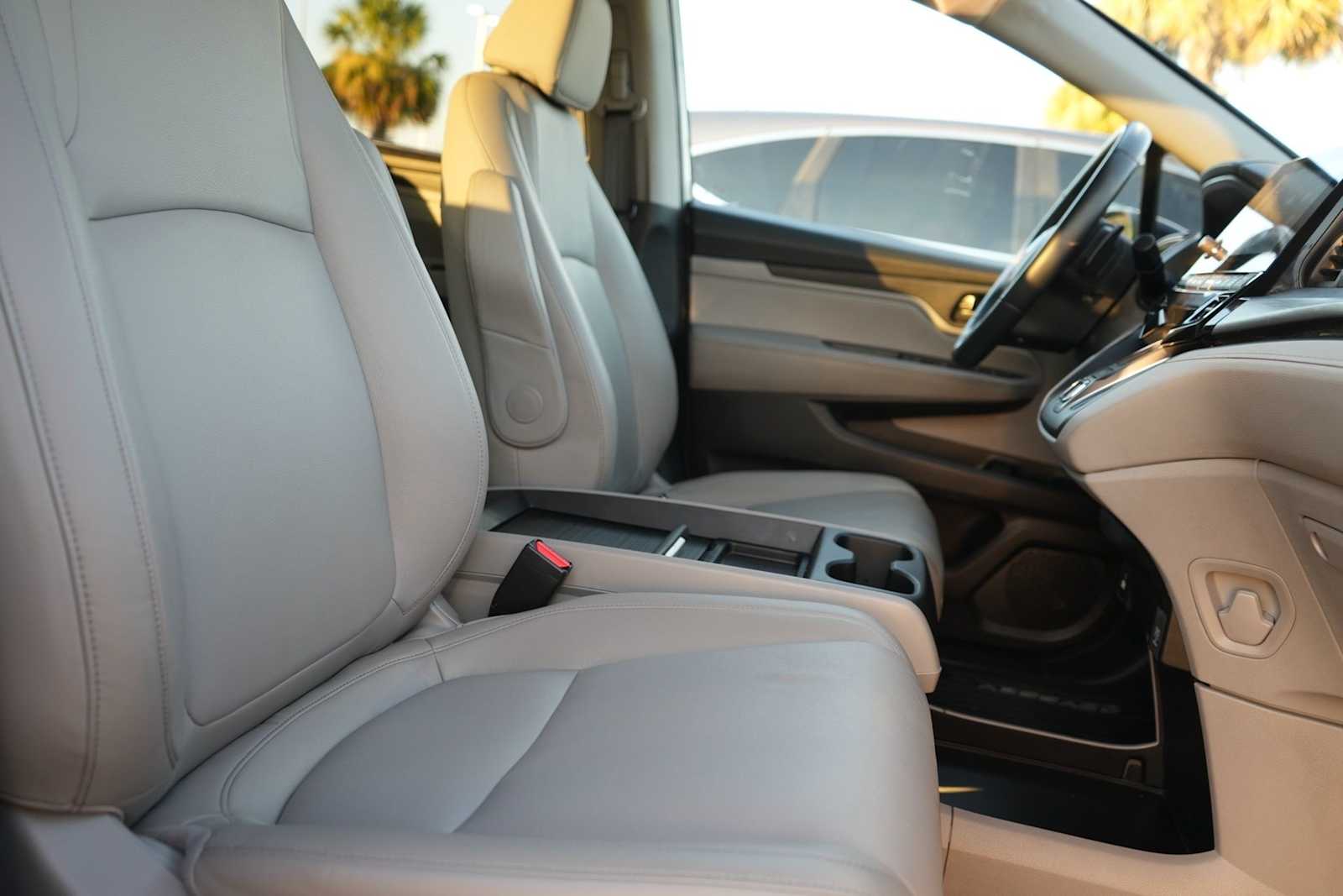 Thumbnail: 2024 Honda Odyssey - 14