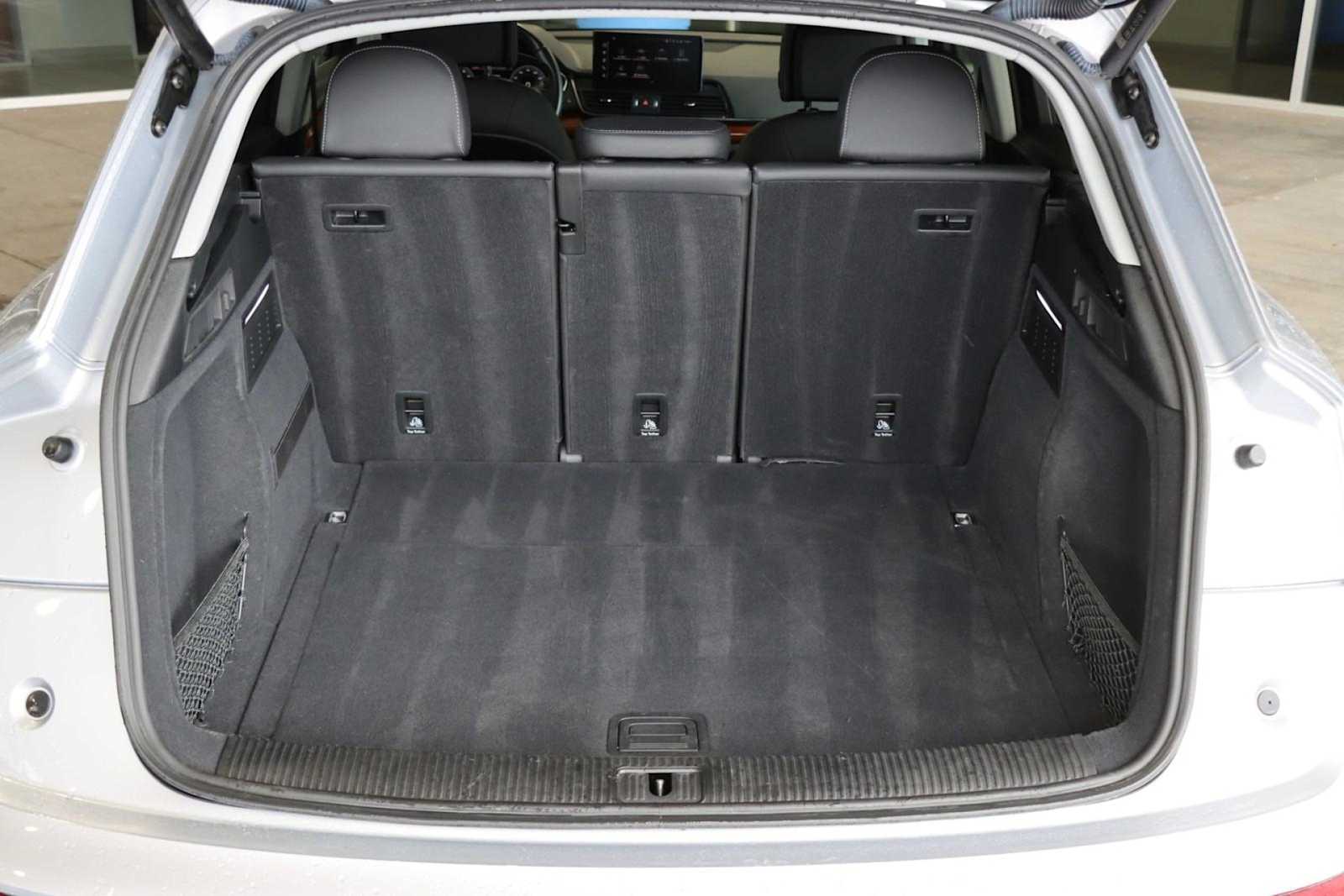 2023 Audi Q5 e Premium Plus 24