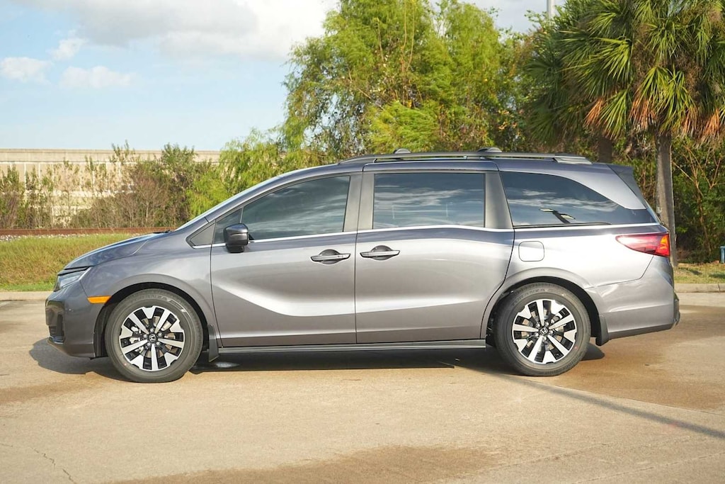 New 2026 Honda Odyssey EX-L Van Passenger