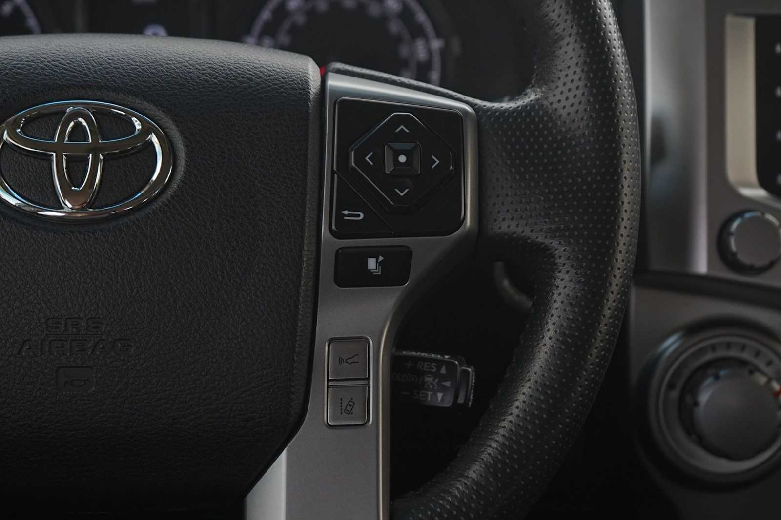 Thumbnail: 2023 Toyota 4Runner - 17