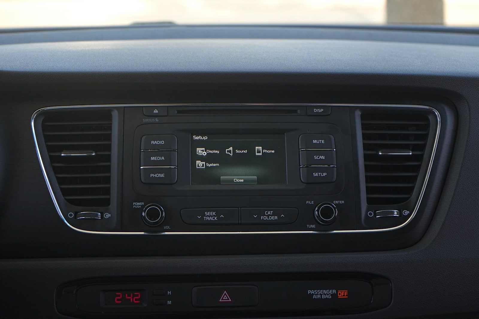 Thumbnail: 2017 Kia Sedona - 19