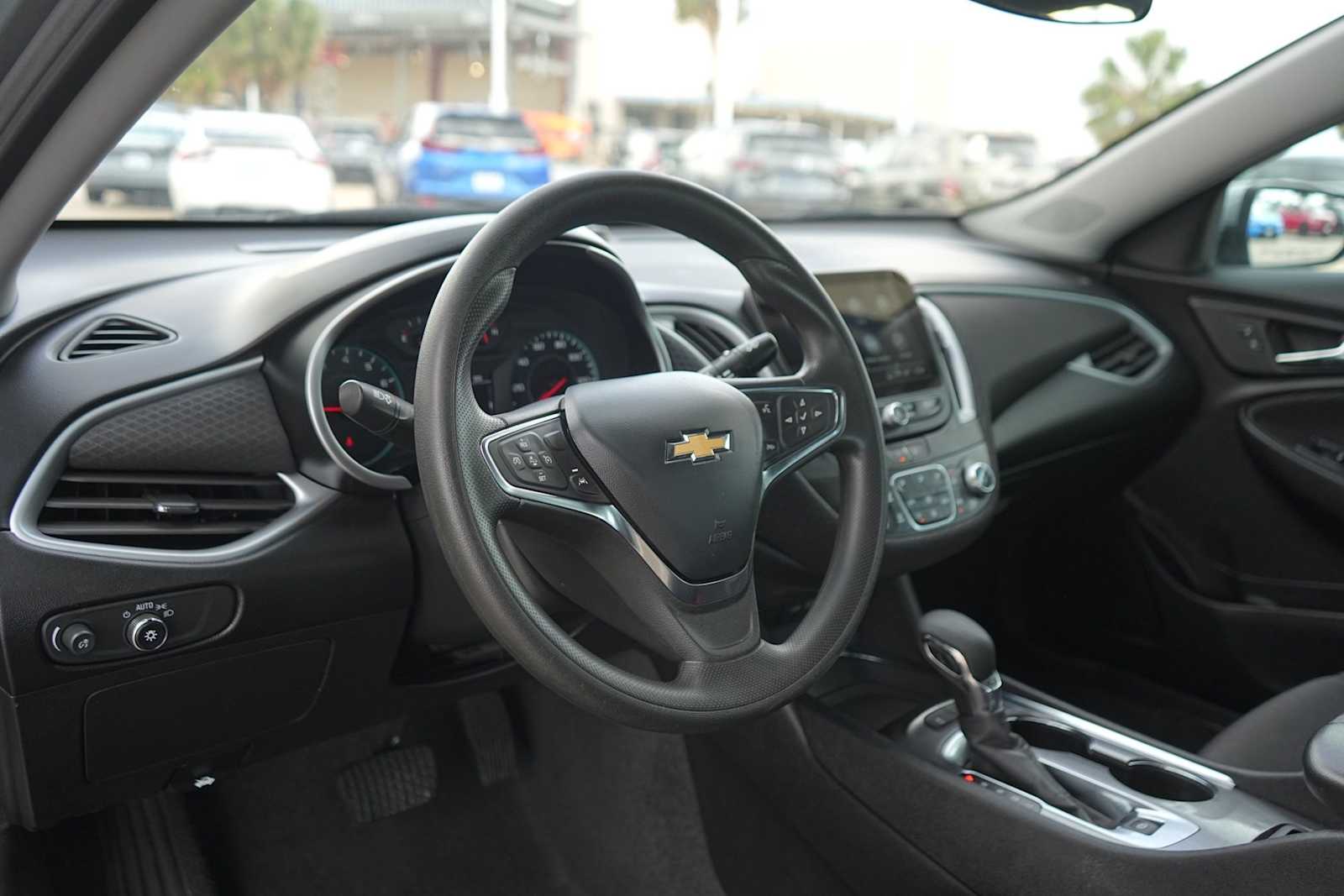 Thumbnail: 2024 Chevrolet Malibu - 2
