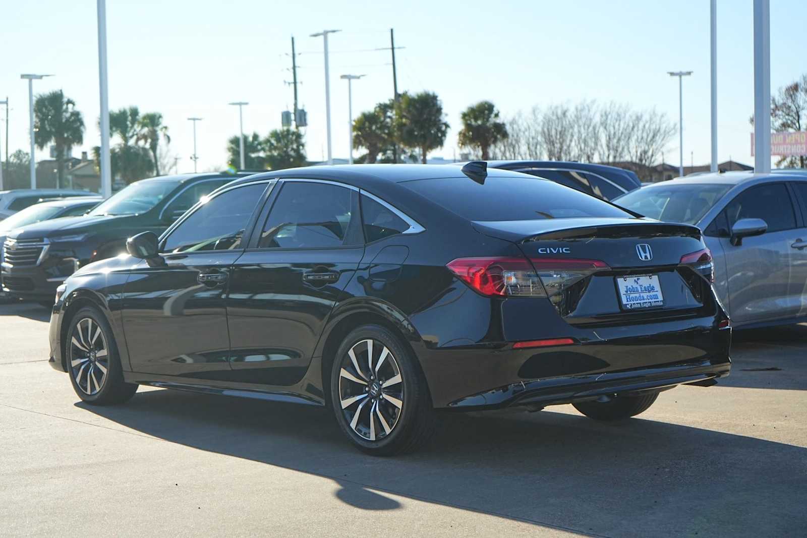 Thumbnail: 2023 Honda Civic - 4