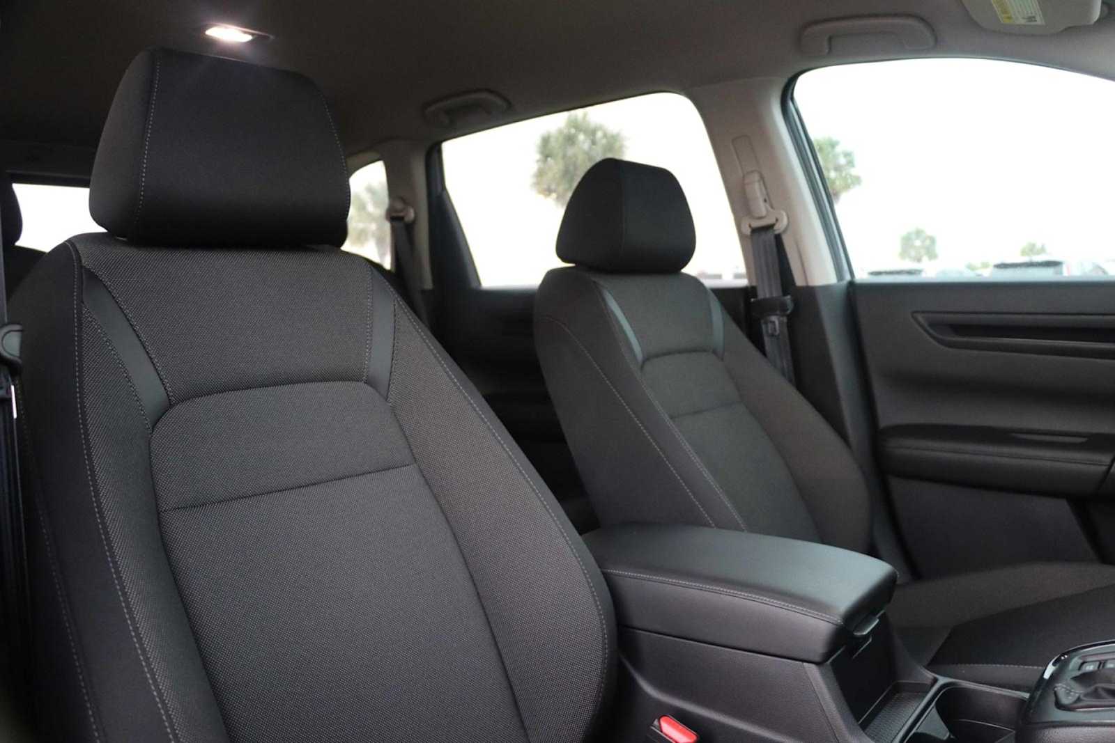2025 Honda CR-V LX 12