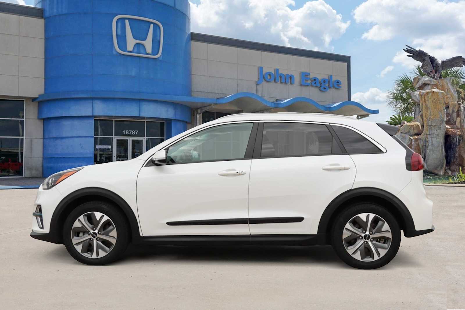 2022 Kia Niro S 3