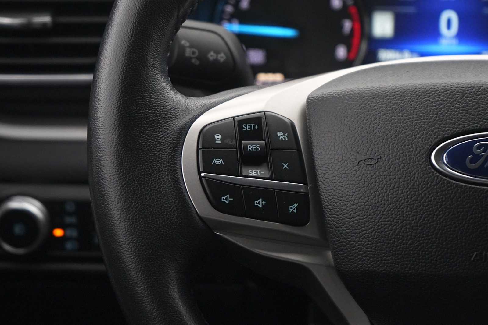 Thumbnail: 2023 Ford Explorer - 17